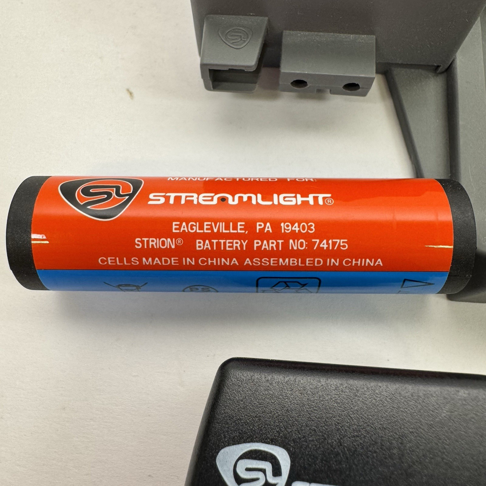 Streamlight Strion USB PiggyBack Charger 74115 AC & 12V Chargers + Battery