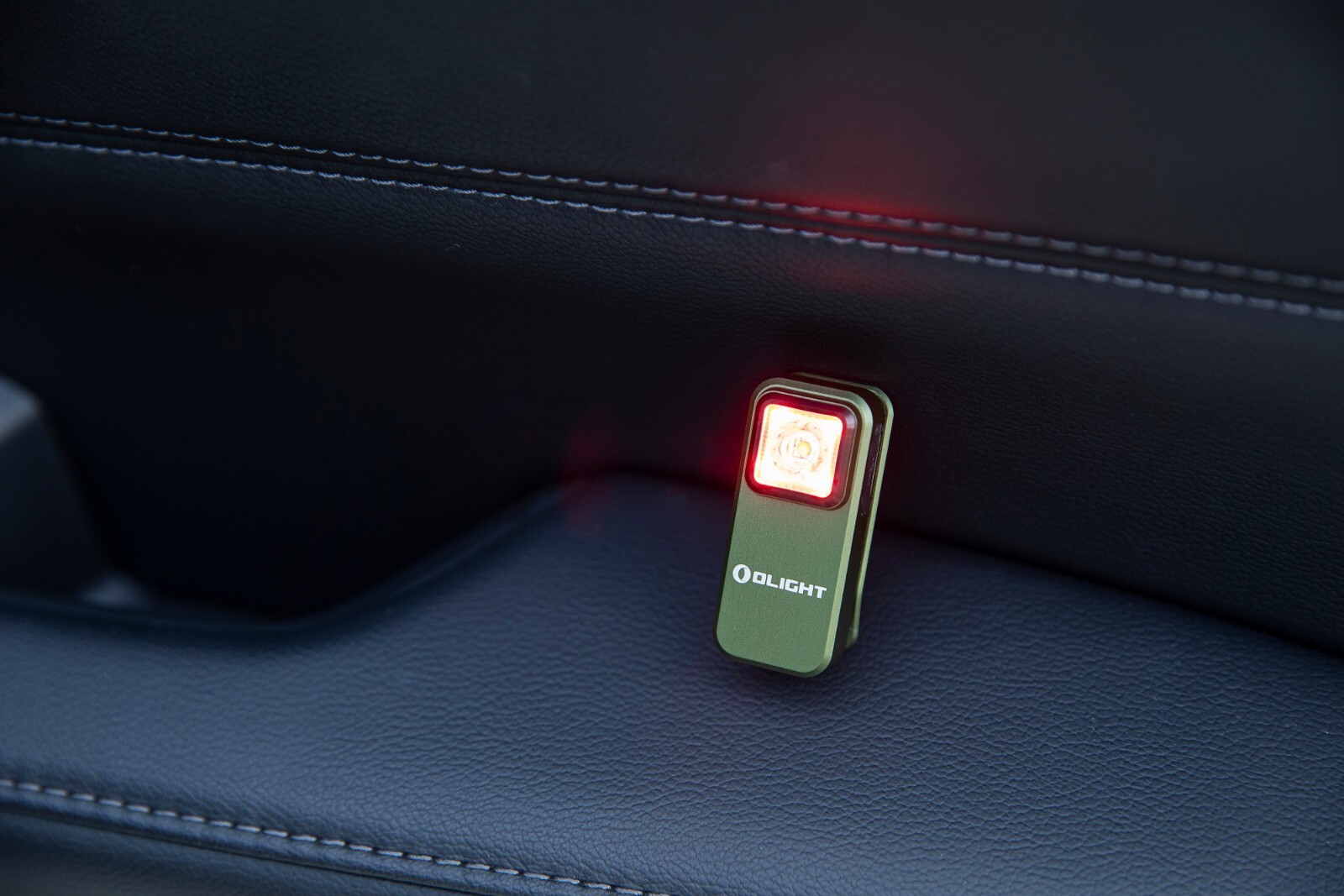 Olight Oclip Clip OD Green Light with White and Red Light, 300 Lumens, 70 Meters