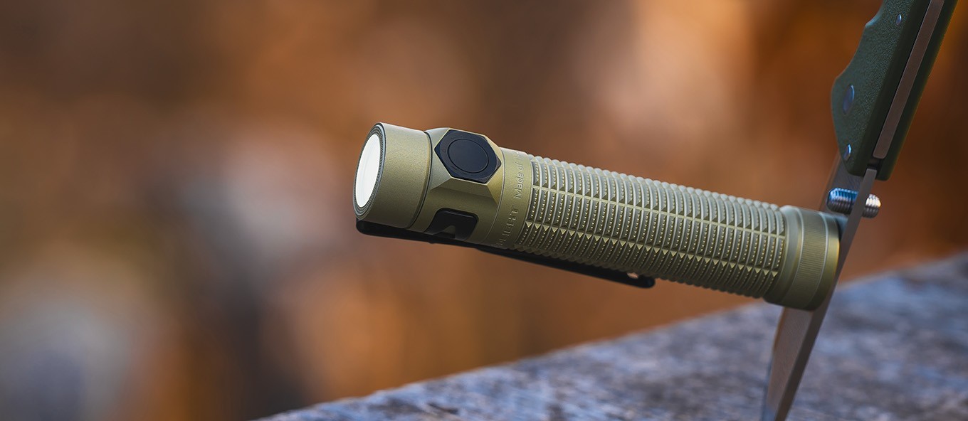 Olight Baton Ultra Olive Green 1800 Lumens & Baton 4 Arctic Flame 1300 Lumens