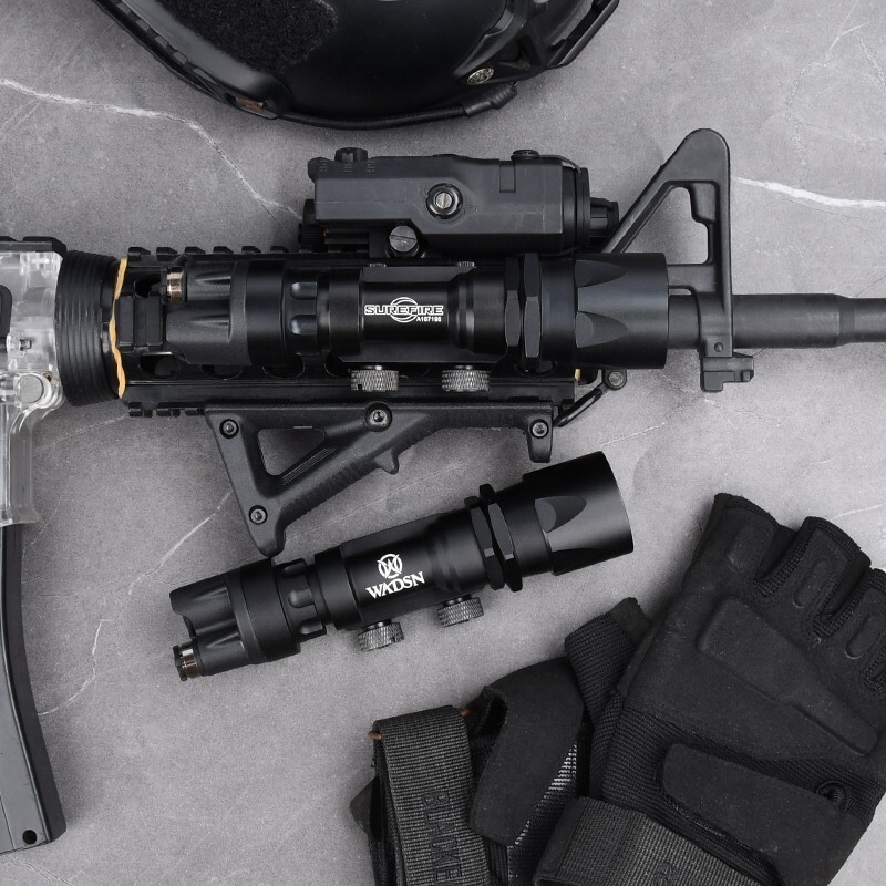 WADSN SF Airsoft M951 Weapon Light LED Constant & Momentary Tactical Flashlight