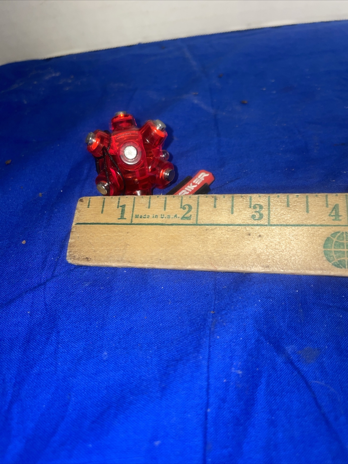 Striker 00105 Magnetic Light Mine 12 Spot Magnets 10 Lumens