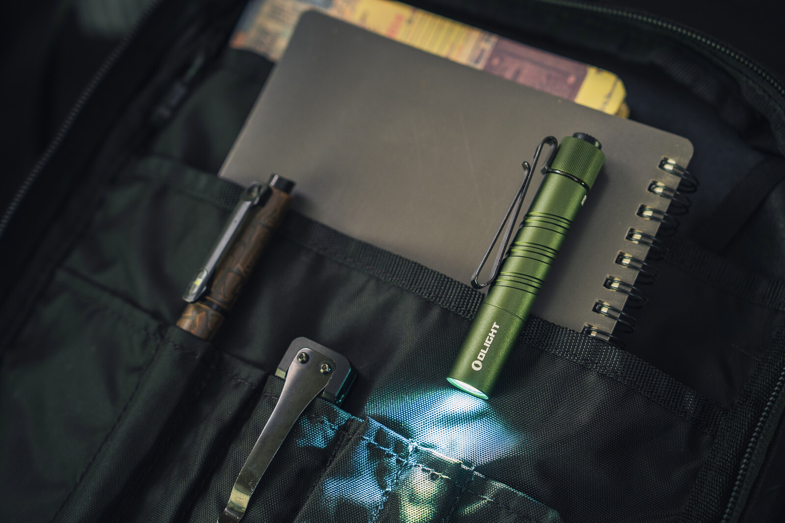 Olight I3T 2 EOS OD Green Dual-Output Tail Switch EDC Flashlight, 200/300 Lumens