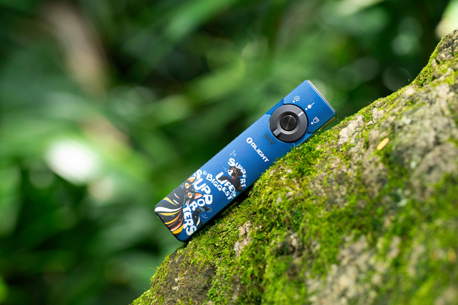 Olight Arkfeld Pro Paw Edition CW LED Light/Green Beam/UV, 1300 Lum, 5700~7000K