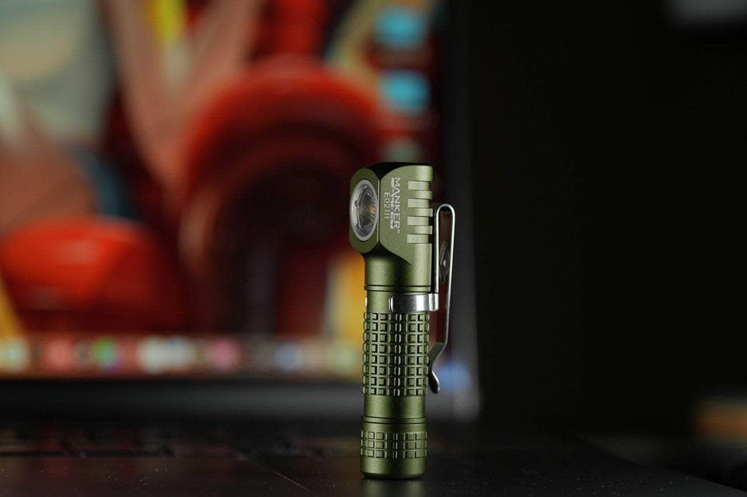 Manker E02 III AAA / 10440 Flashlight