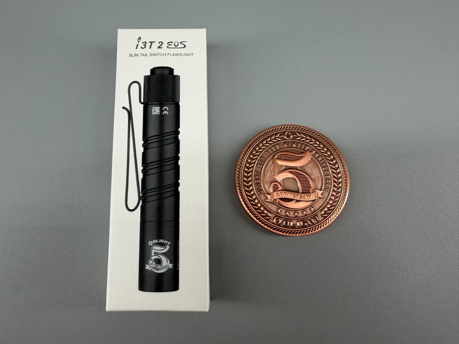 Olight I3T 2 EOS (5 Year Anniversary Edition) & Challenge Coin