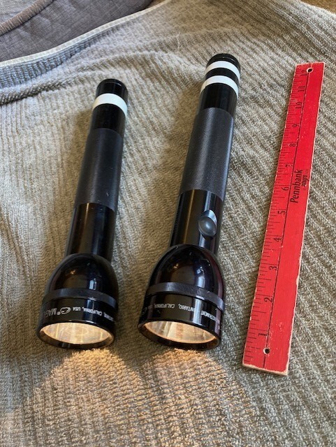 Lot of 2 Original MAGLITE 3 “D” Cell Black 12.5″ Flashlights Incandescent 3D Vtg