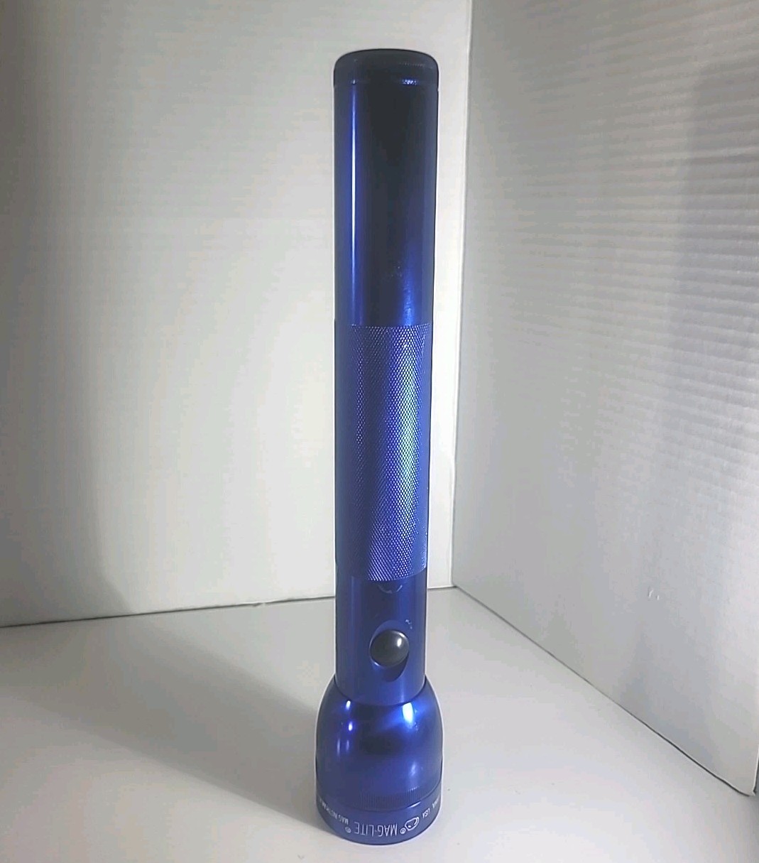Maglite 12.5″ 3 D Cell Heavy Duty Flashlight Blue Pre-Owned Serial # D3033412532