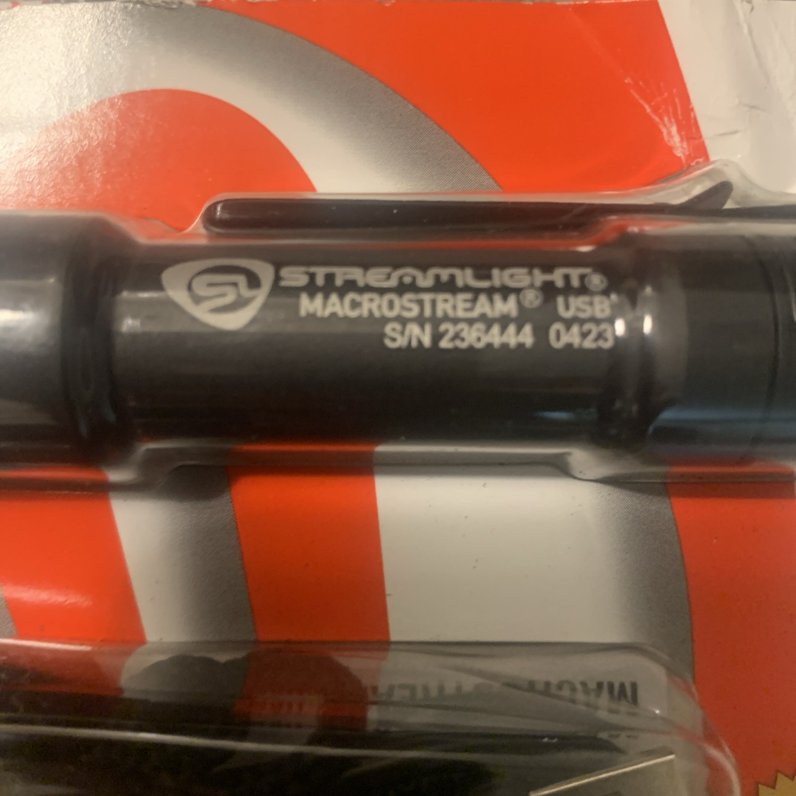 Streamlight MacroStream USB Rechargeable Flashlight USB Cord 500 Lumens Black