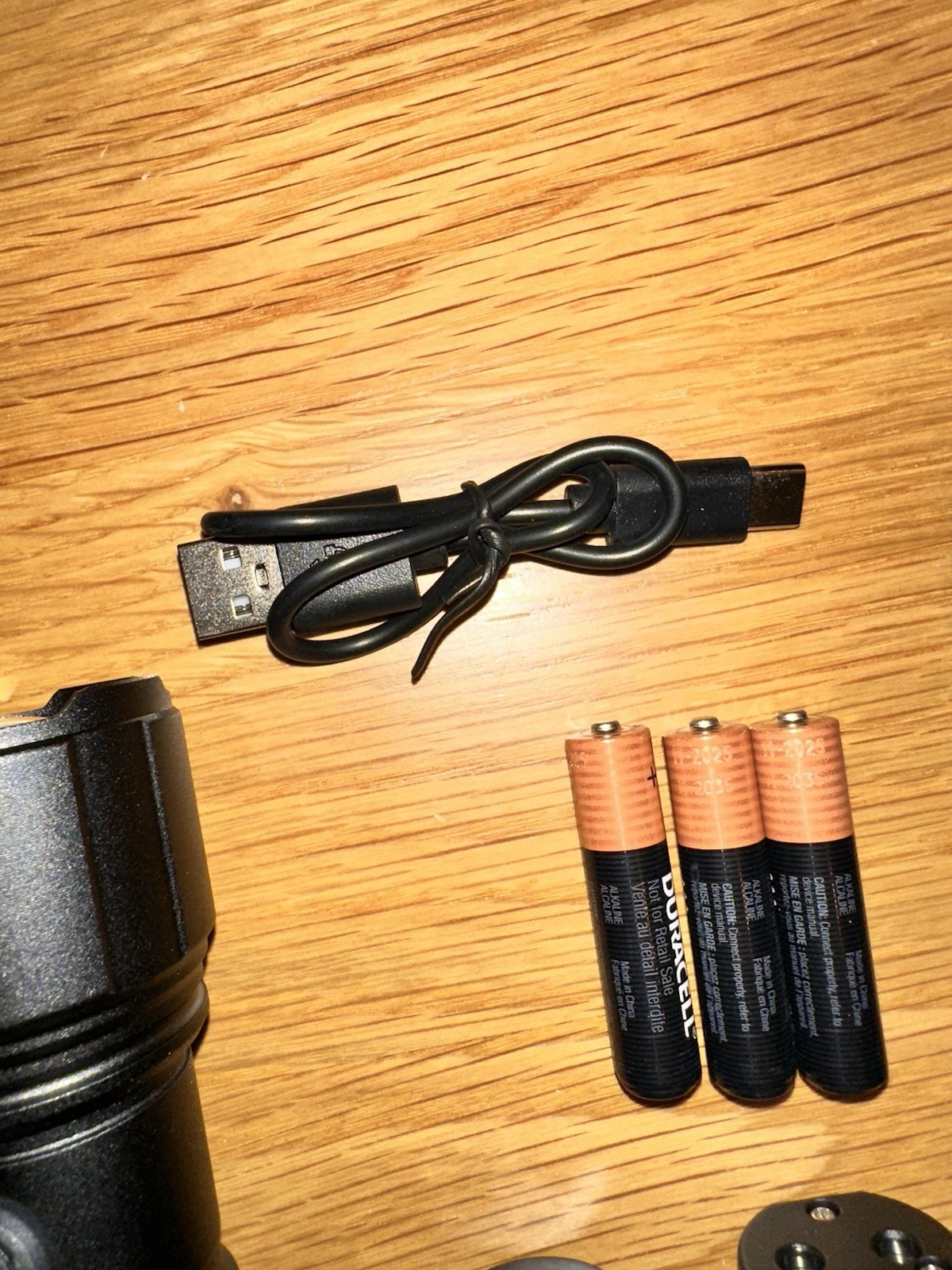2 PACK Duracell Durabeam Ultra Hybrid LED Flashlight 1500 Lm Recharge Or Batt