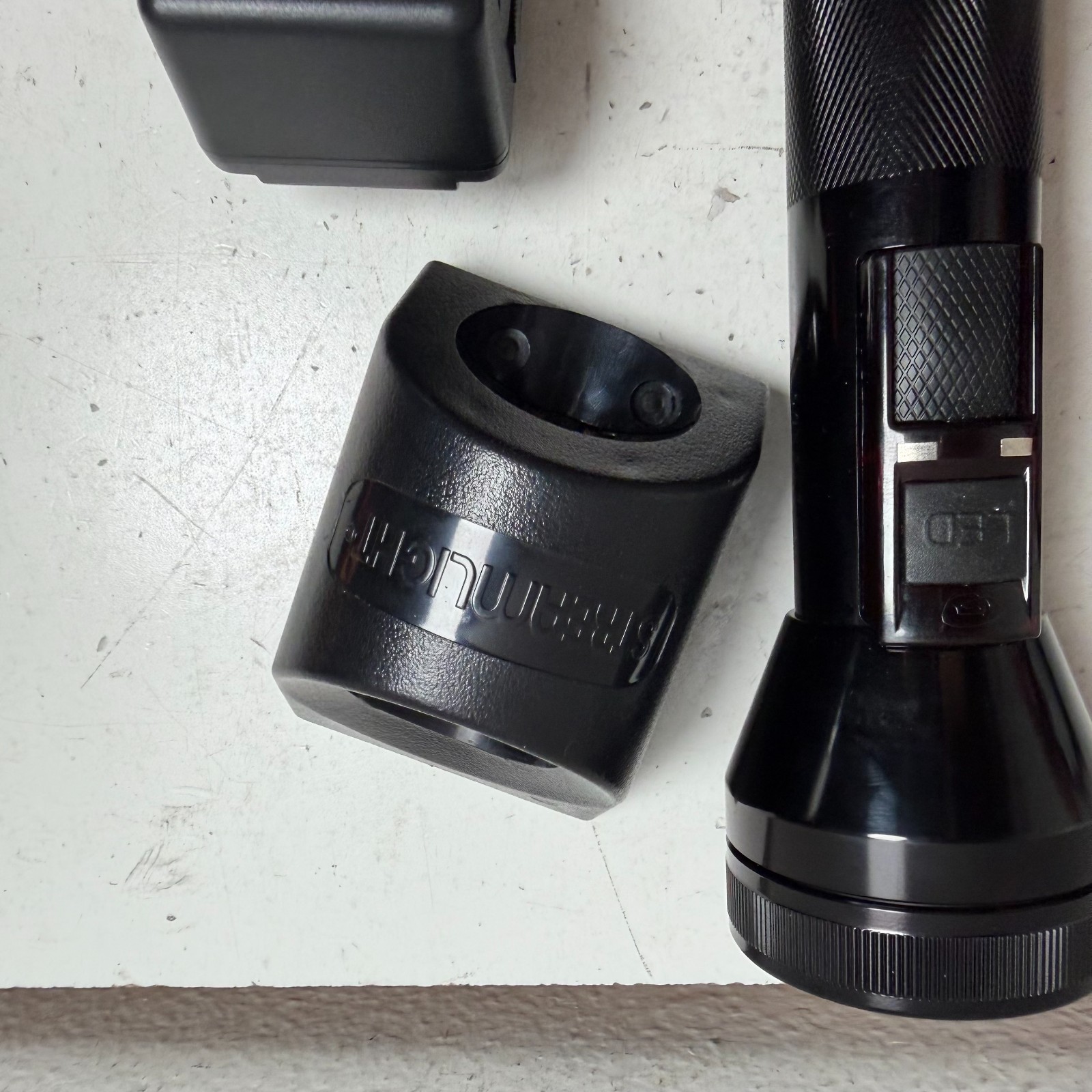 Streamlight SL-20XP-LED Black Rechargeable LED Flashlight with Accessories