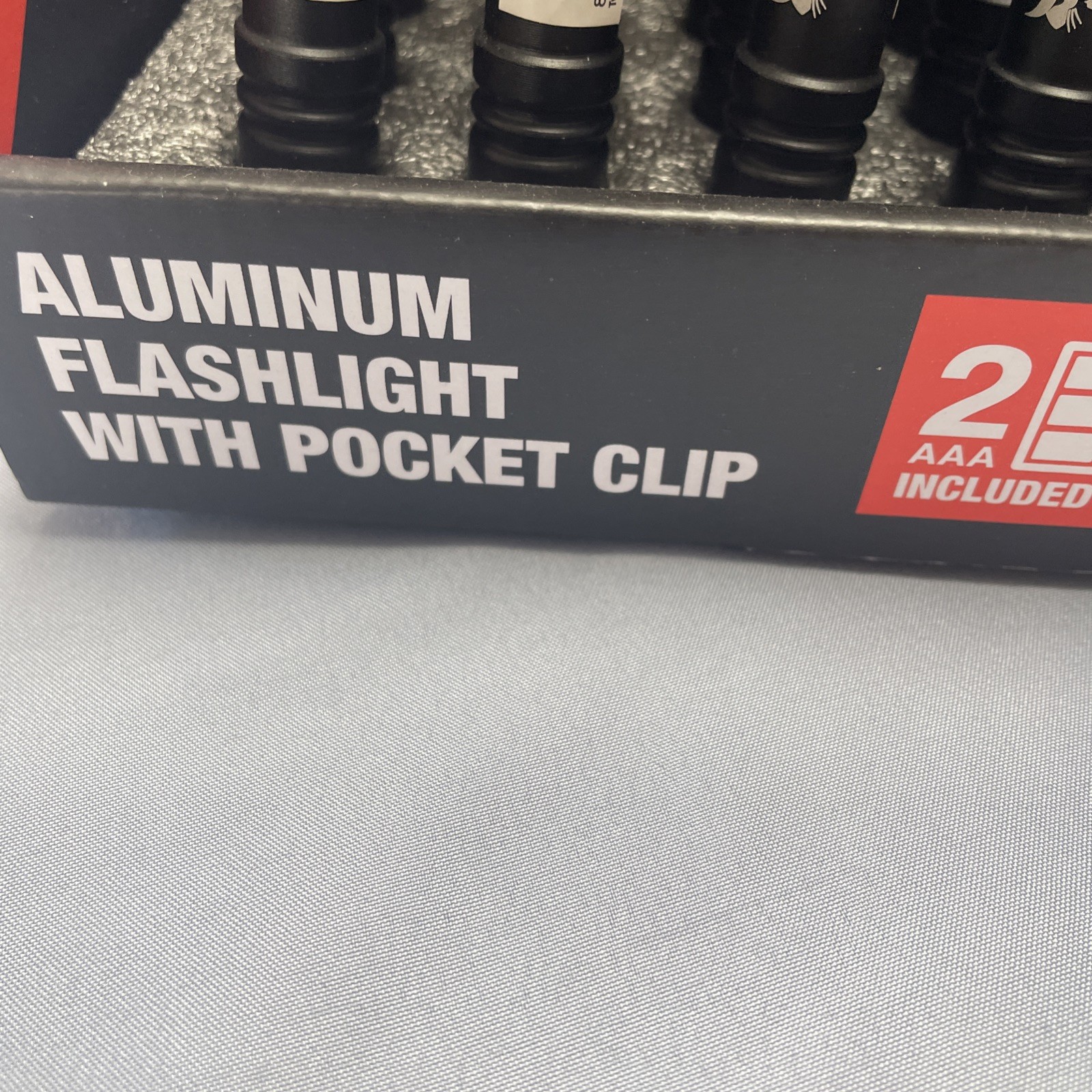 Bobcat 150 Lumen Flashlights w/ Pocket Clip. (Batteries included) New