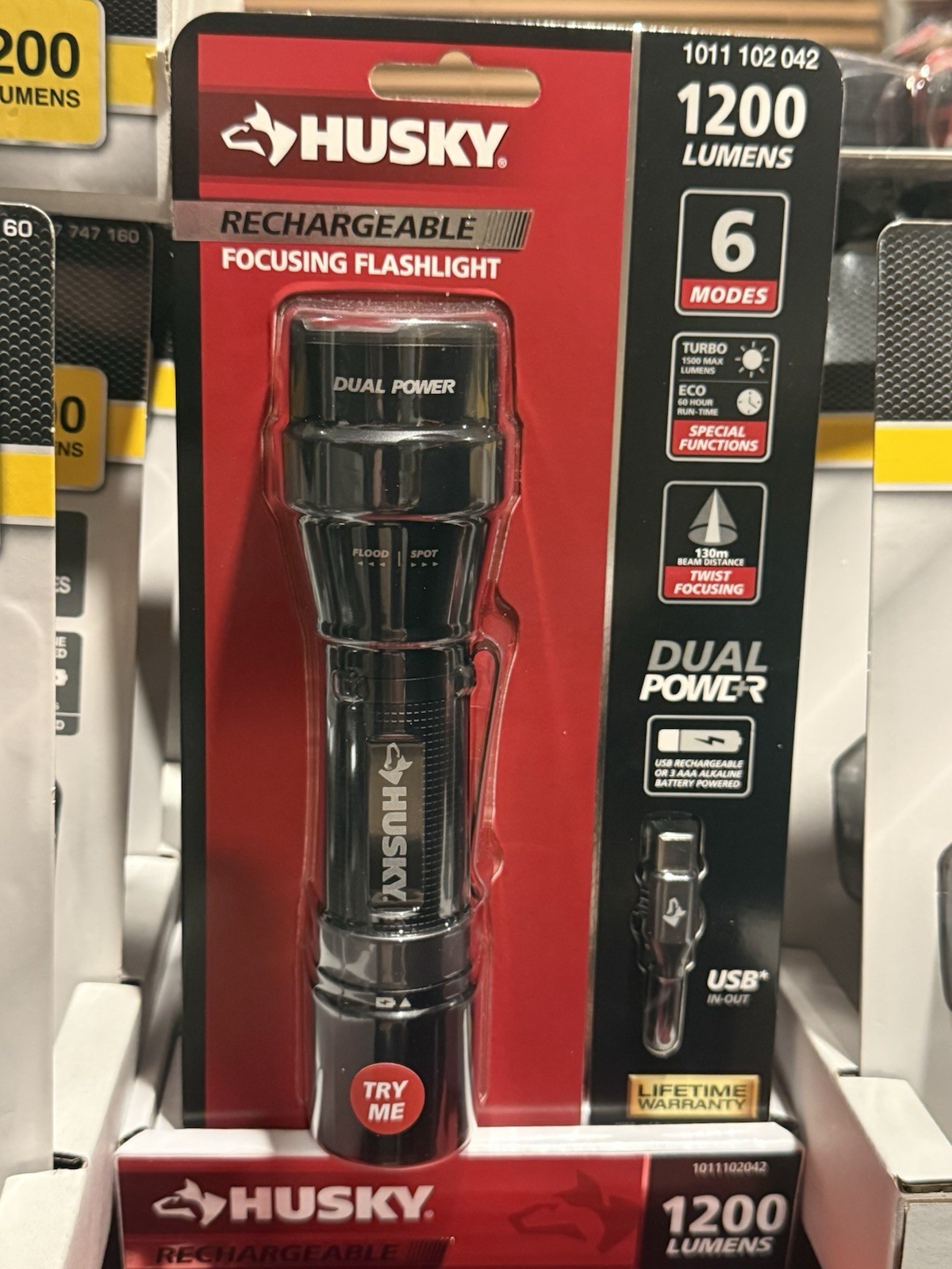 Husky 1200 Lumens Dual Power LED Rechargeable Focusing Flashlight (PVL-FLT-0020)