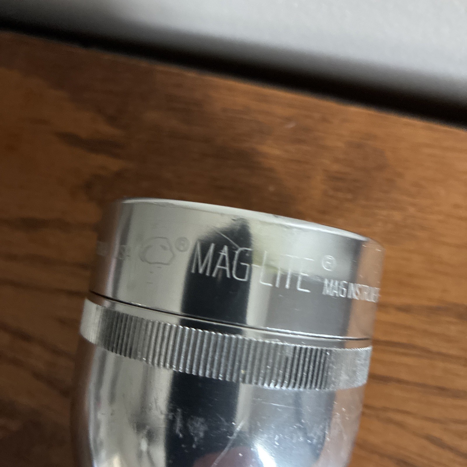Silver Maglight Size D (3 batteries not included) Works Comes With Extra Bulb