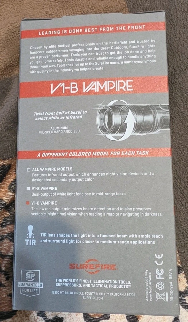 SUREFIRE® V1-B VAMPIRE Infrared and White-Light Flashlight
