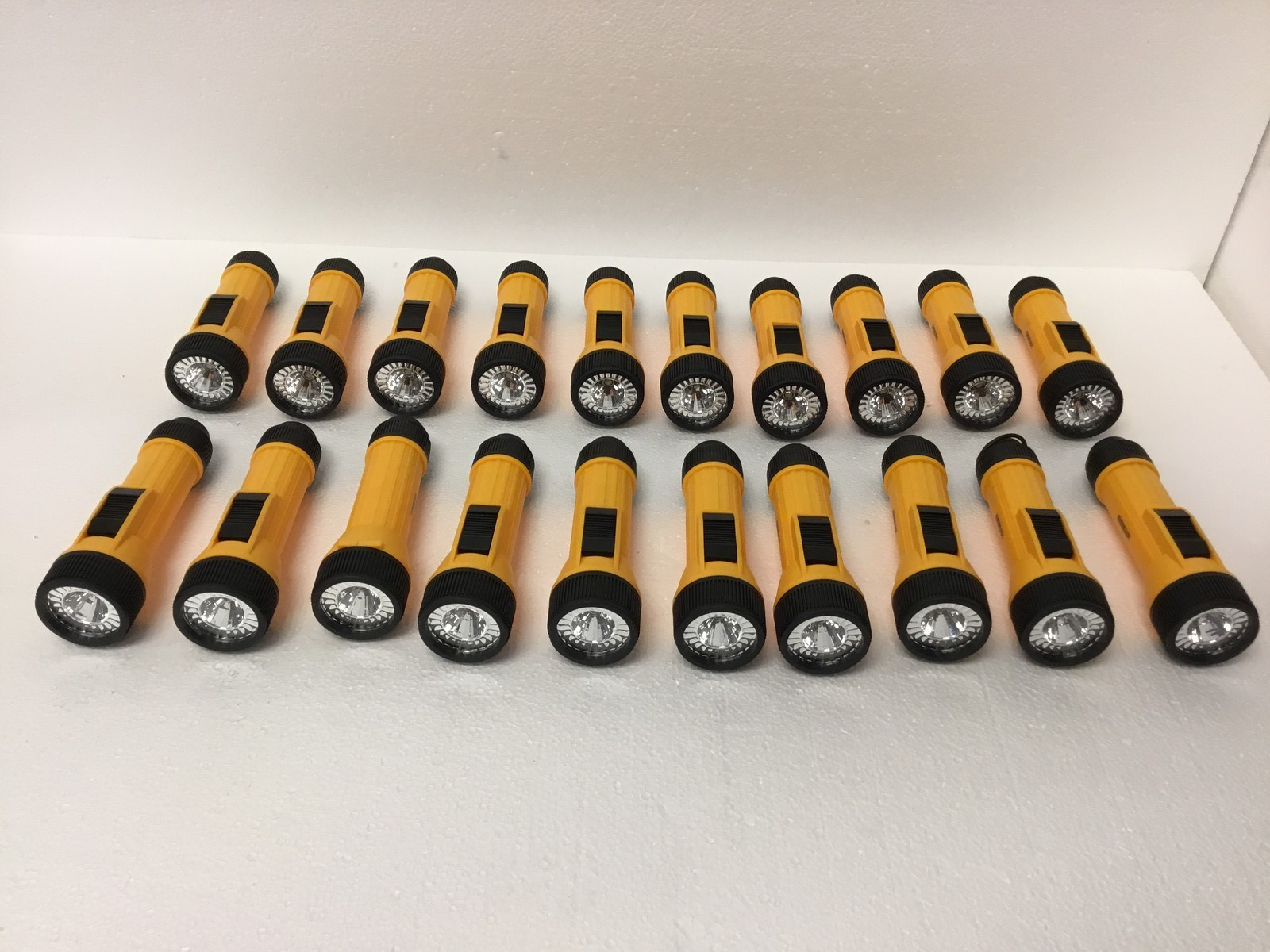 NEW Lot of 4 Eveready INL251 Industrial Krypton Flashlights QTY FREE SHIPPING