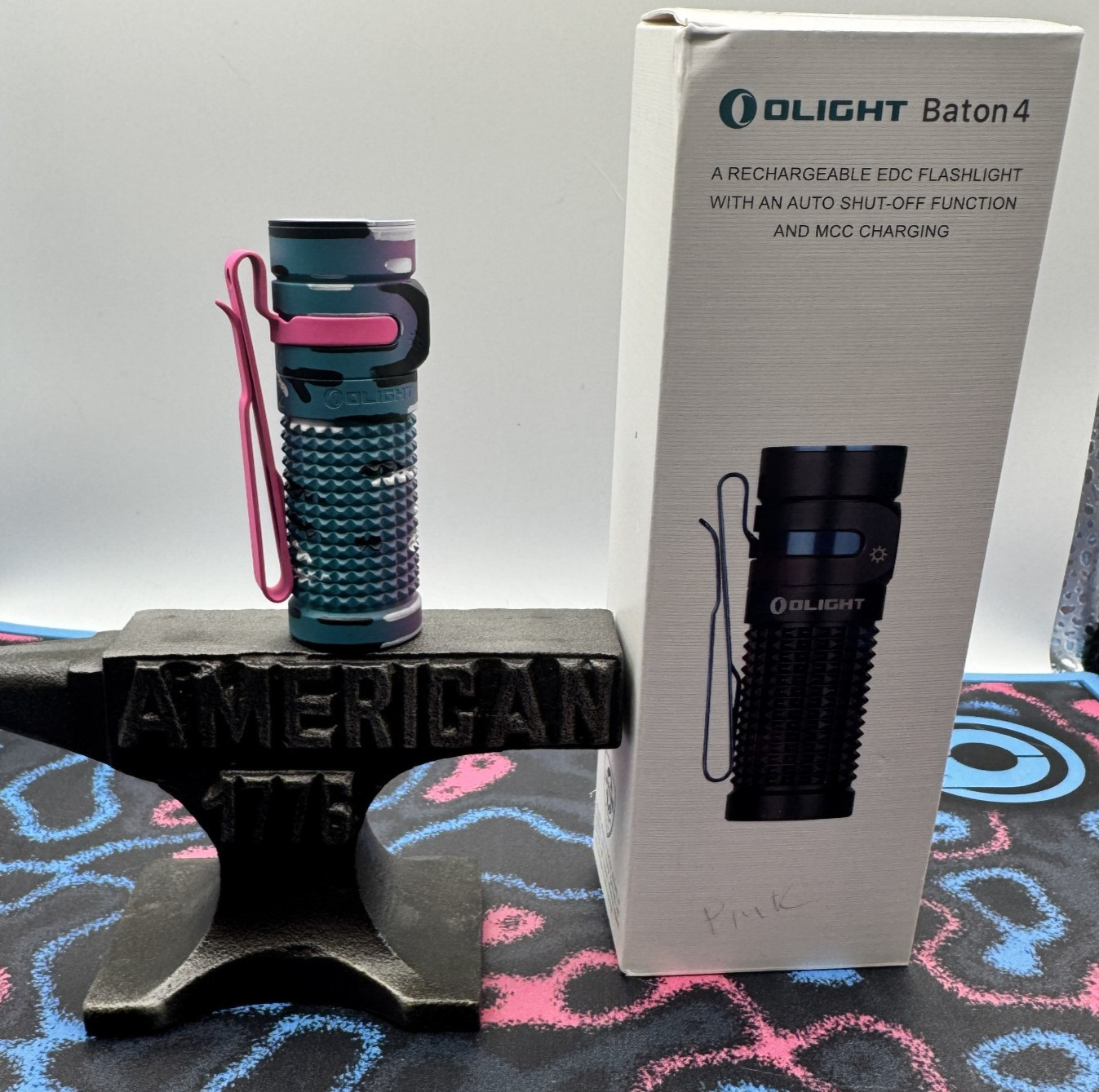 Olight Baton 4 – Going Gear Exclusive – Miami Vice – Pink Clip. Rechargeable