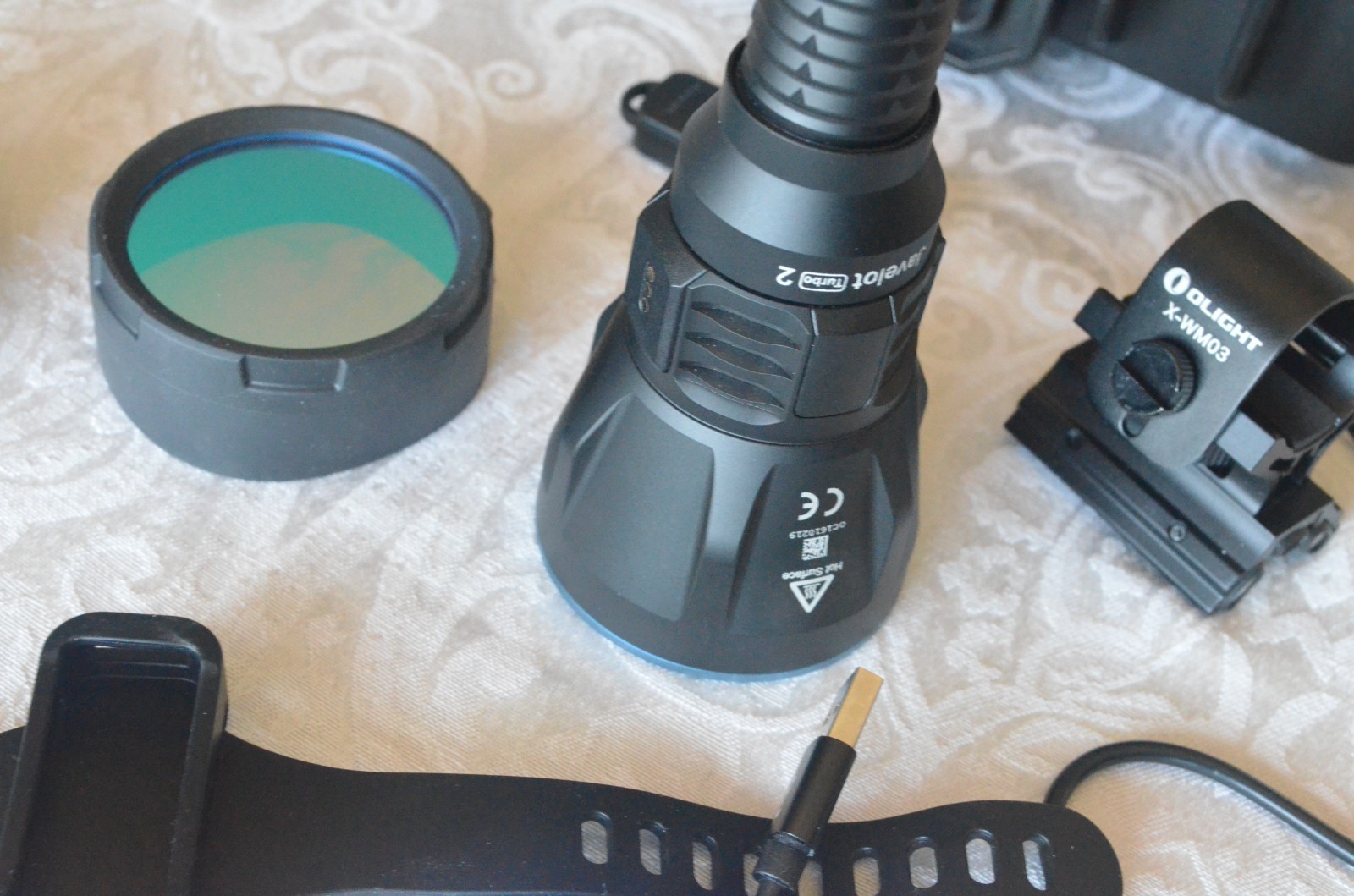 Olight Javelot Turbo 2 Premium Flashlight Set