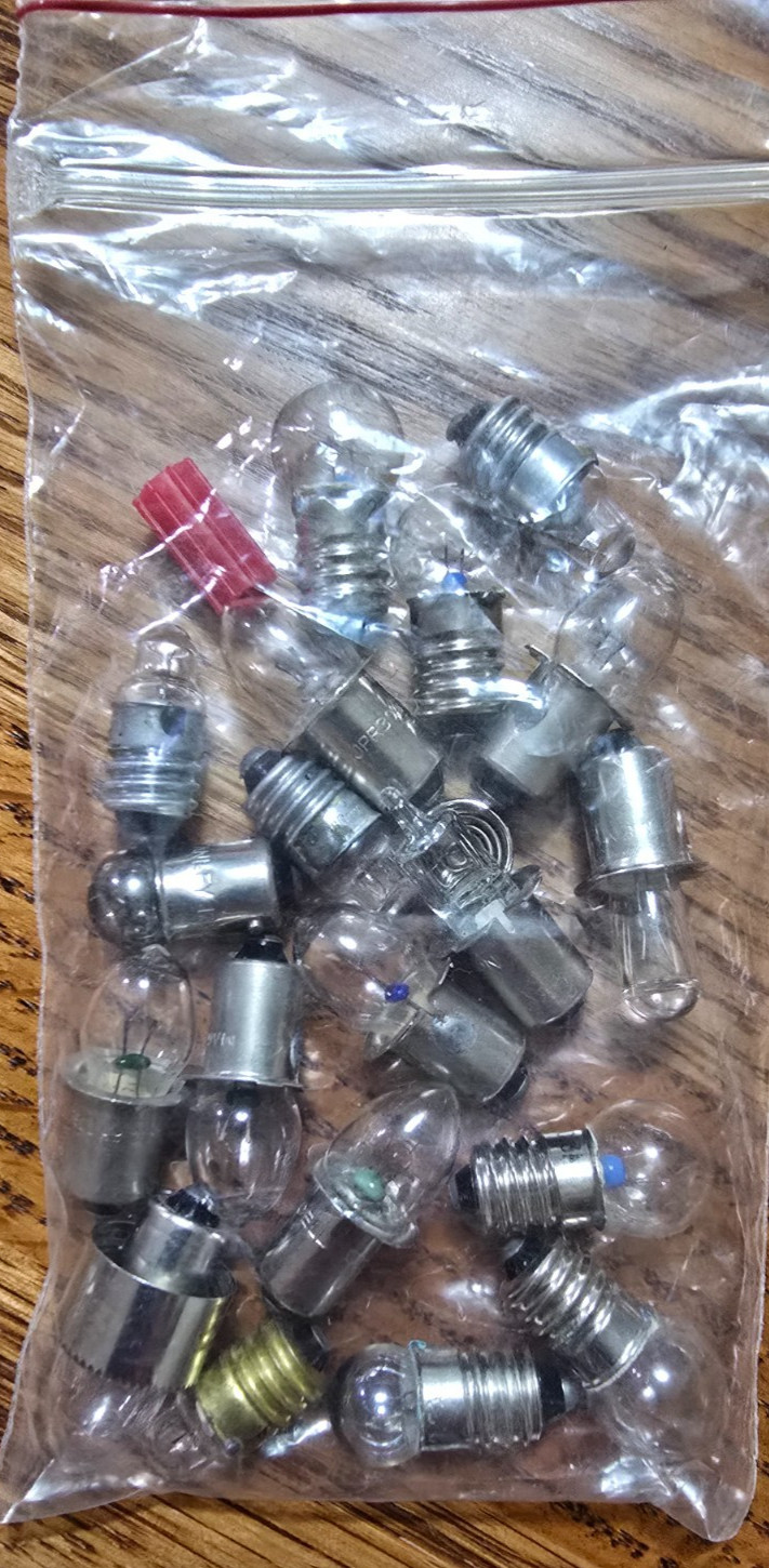 Maglite Flashlights | Parts | Bulbs (Krypton & Halogen) | Mouth Pieces | Clips