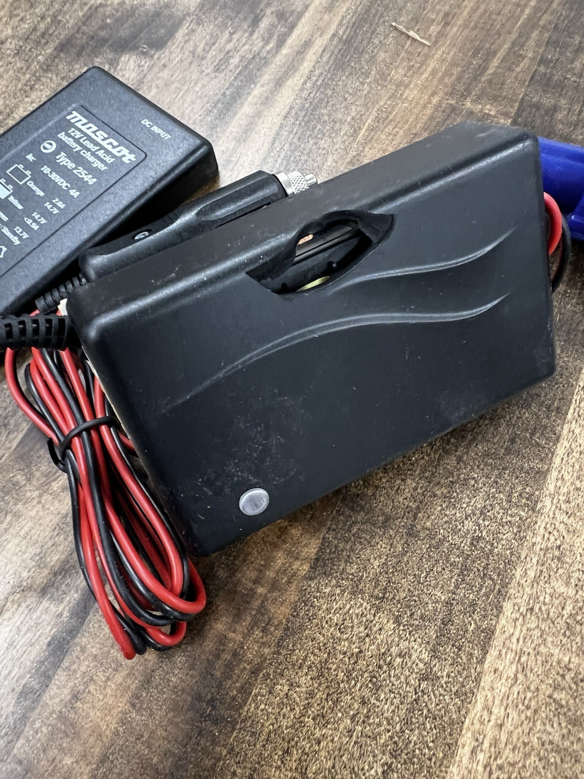 Pelican 9430 Remote Area Light 12v Chargers Tested Working But Rough Lot Of 3
