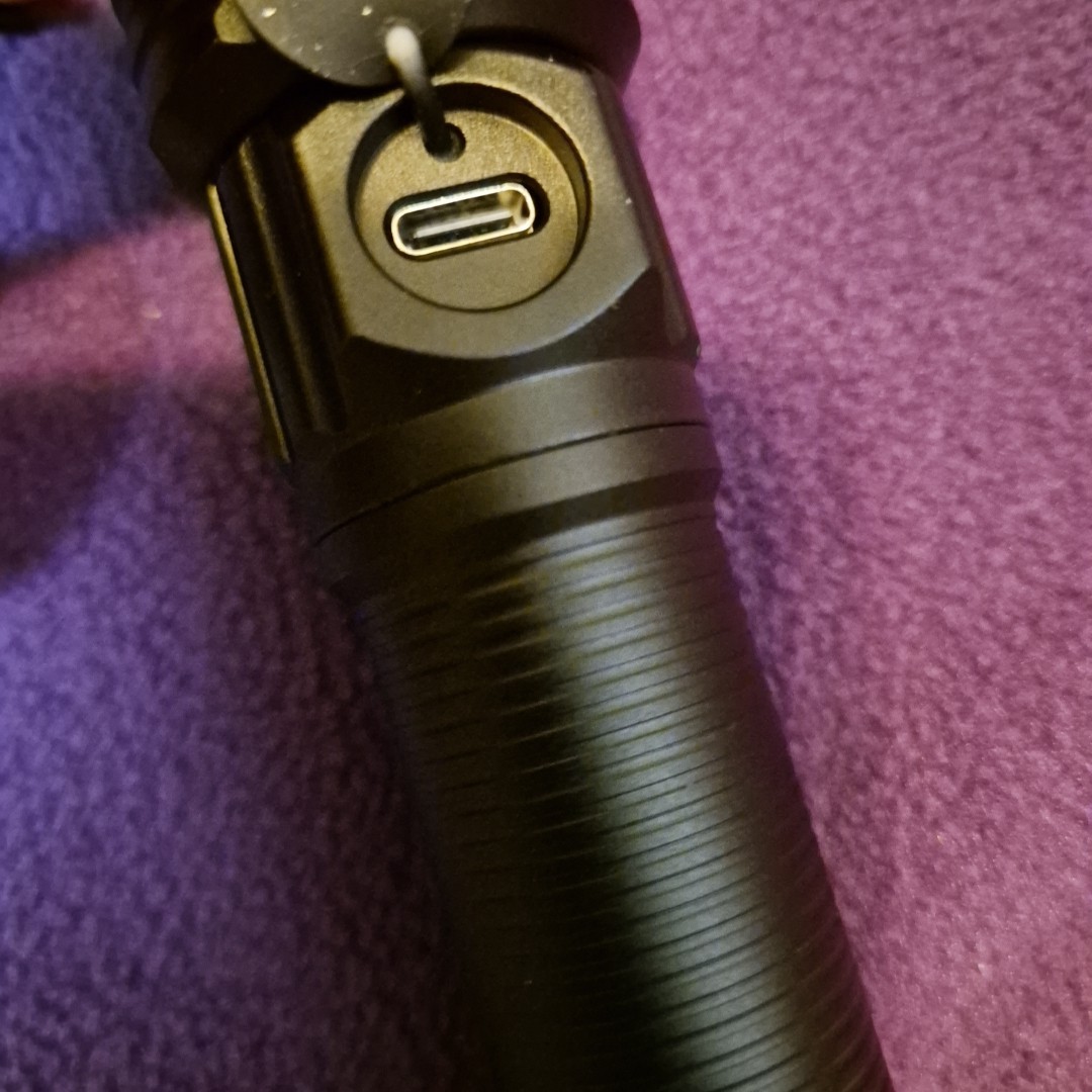 High Power LED Flashlight Rechargable With Accessories