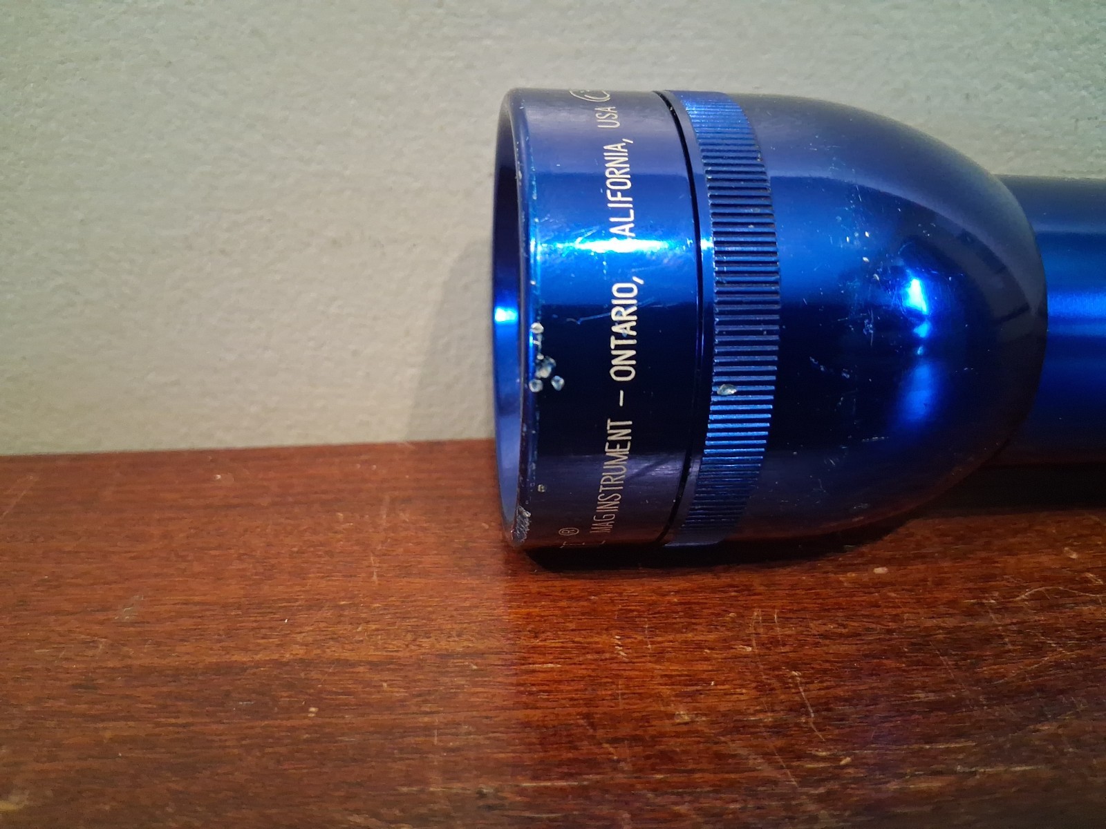 10″ MAG-LITE 2D Flashlight WORKING – Color Blue (10 Inch) MADE IN USA Used Cond.