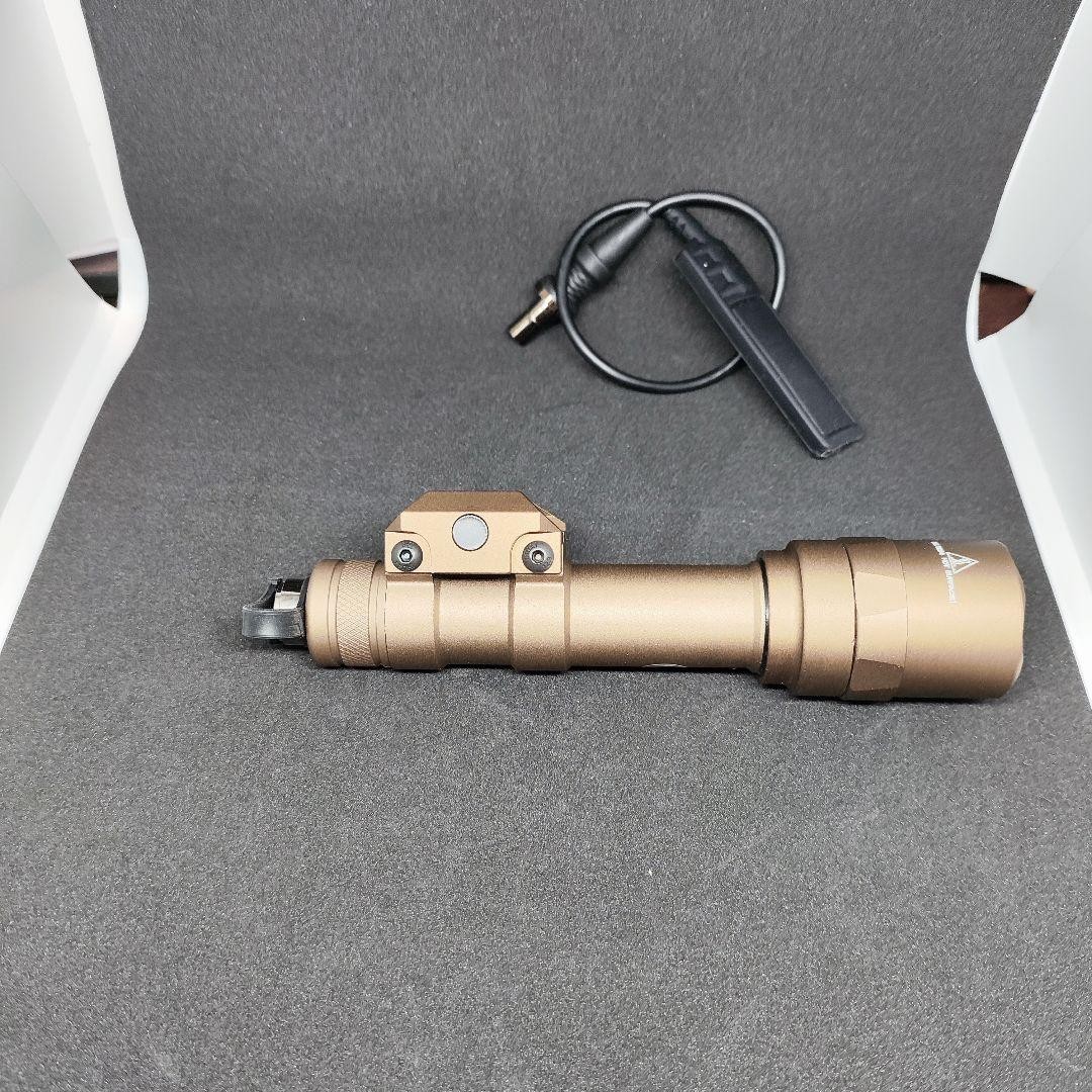 Replica Surefire M600 Tactical Flashlight Replica 300 Lumen TAN Rail 20mm for