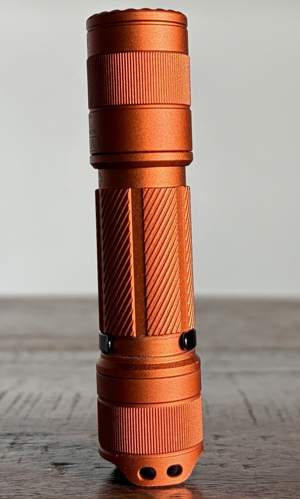 [USED] Skilhunt E2A LED Mini EDC Flashlight Lumens 14500 Orange Rare