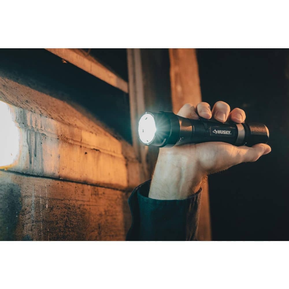 Husky 1200 Lumens Dual Power LED Flashlight w/ Battery & USB-C Cable