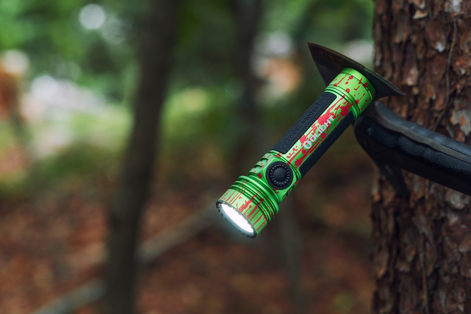 Olight Seeker 4 Pro Zombie Green Flashlight, Versatile Holster, 4600 Lumens, CW