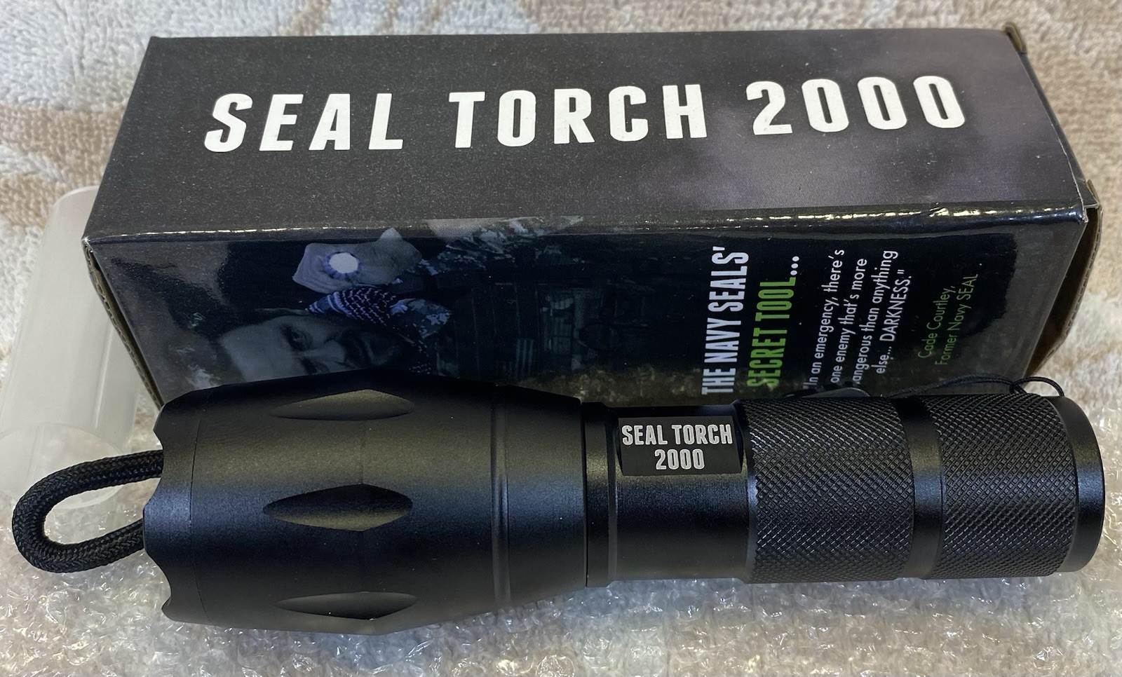 Seal Torch 2000 Lumen LED Tactical Flashlight With X2000 Zoom Submersible Black