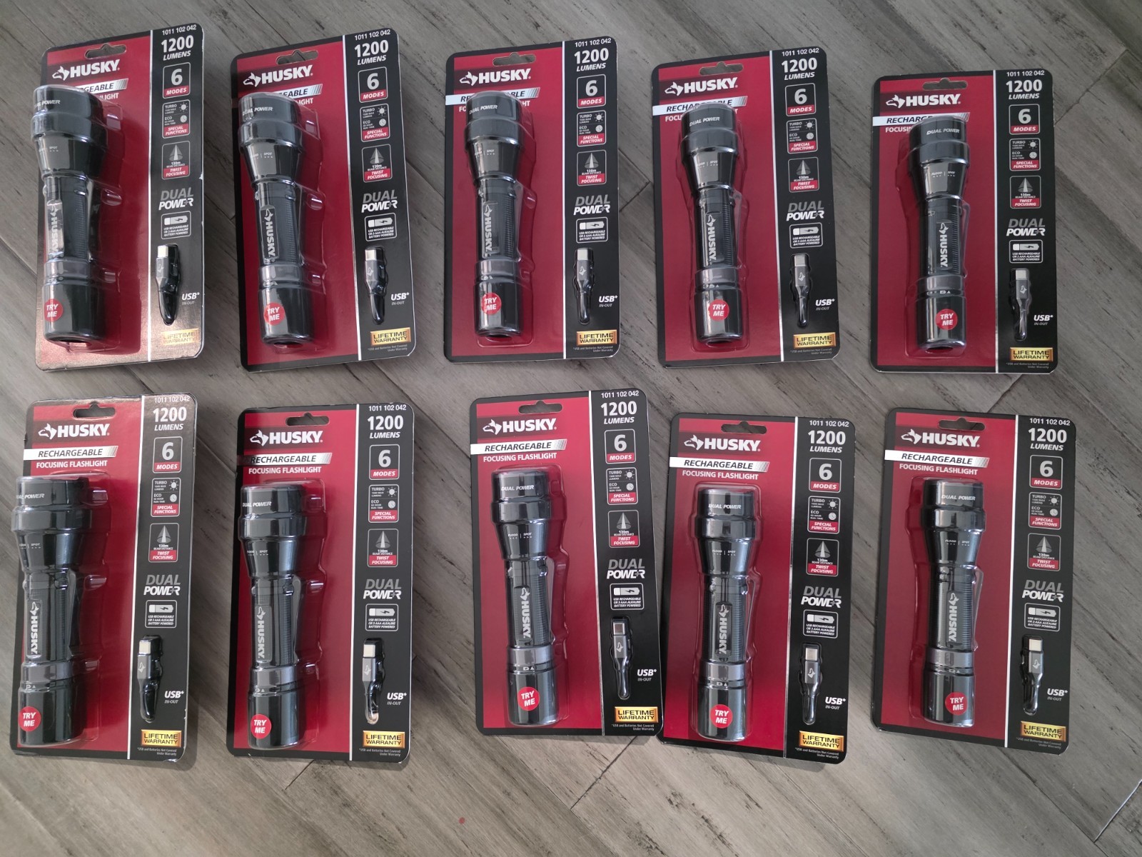 10x Husky 1200 Dual Power LED Rechargeable Focusing Flashlight (1011 102 042)