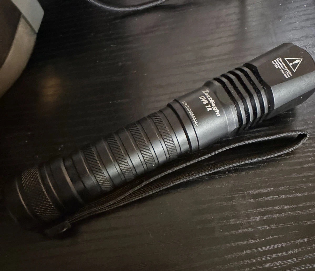 UVA-T4 365nm UV Flashlight – USB C Rechargeable Black Light, Professional Grade