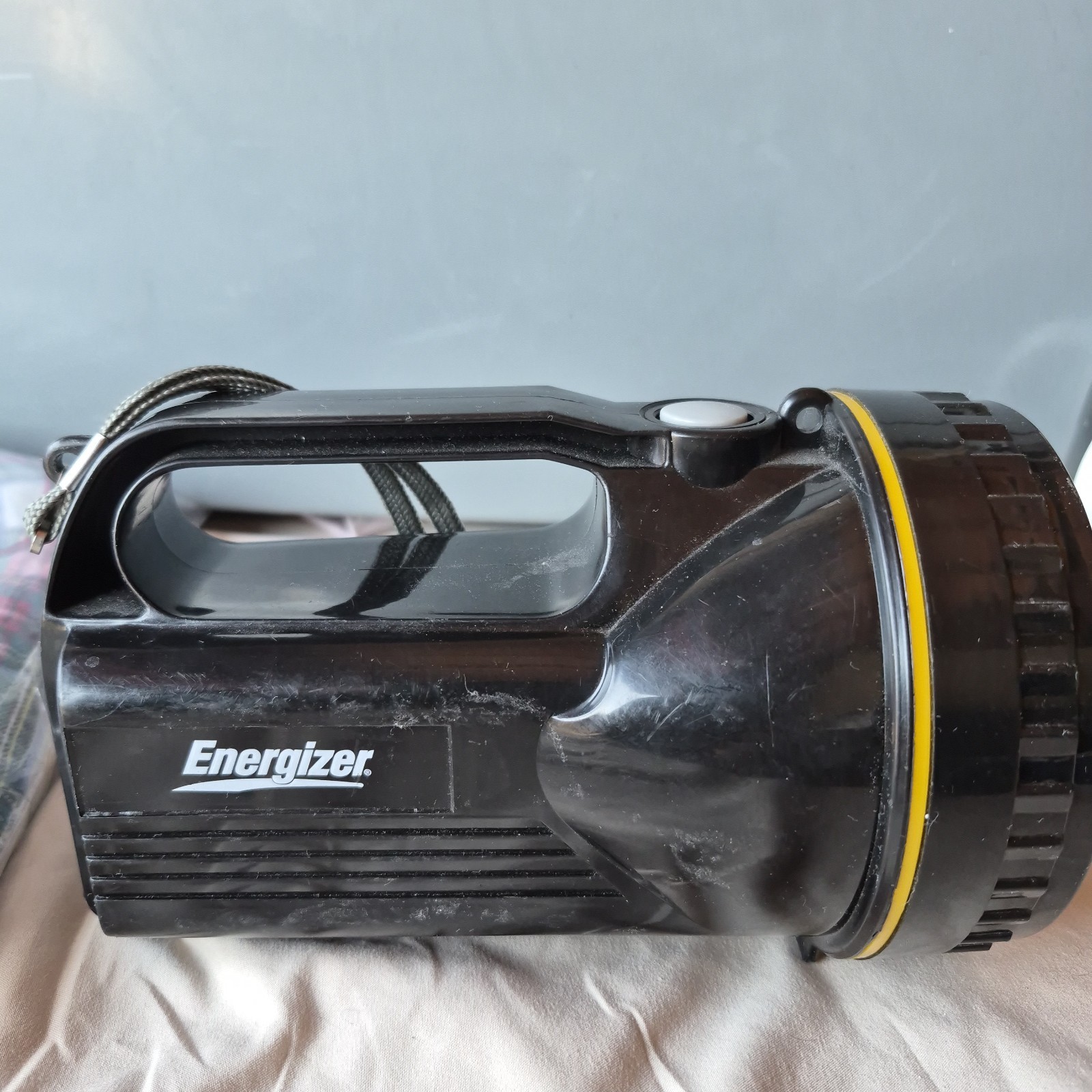 Vintage big Energizer 6 Volt Flashlight With Wrist Strap Battery NOT Included