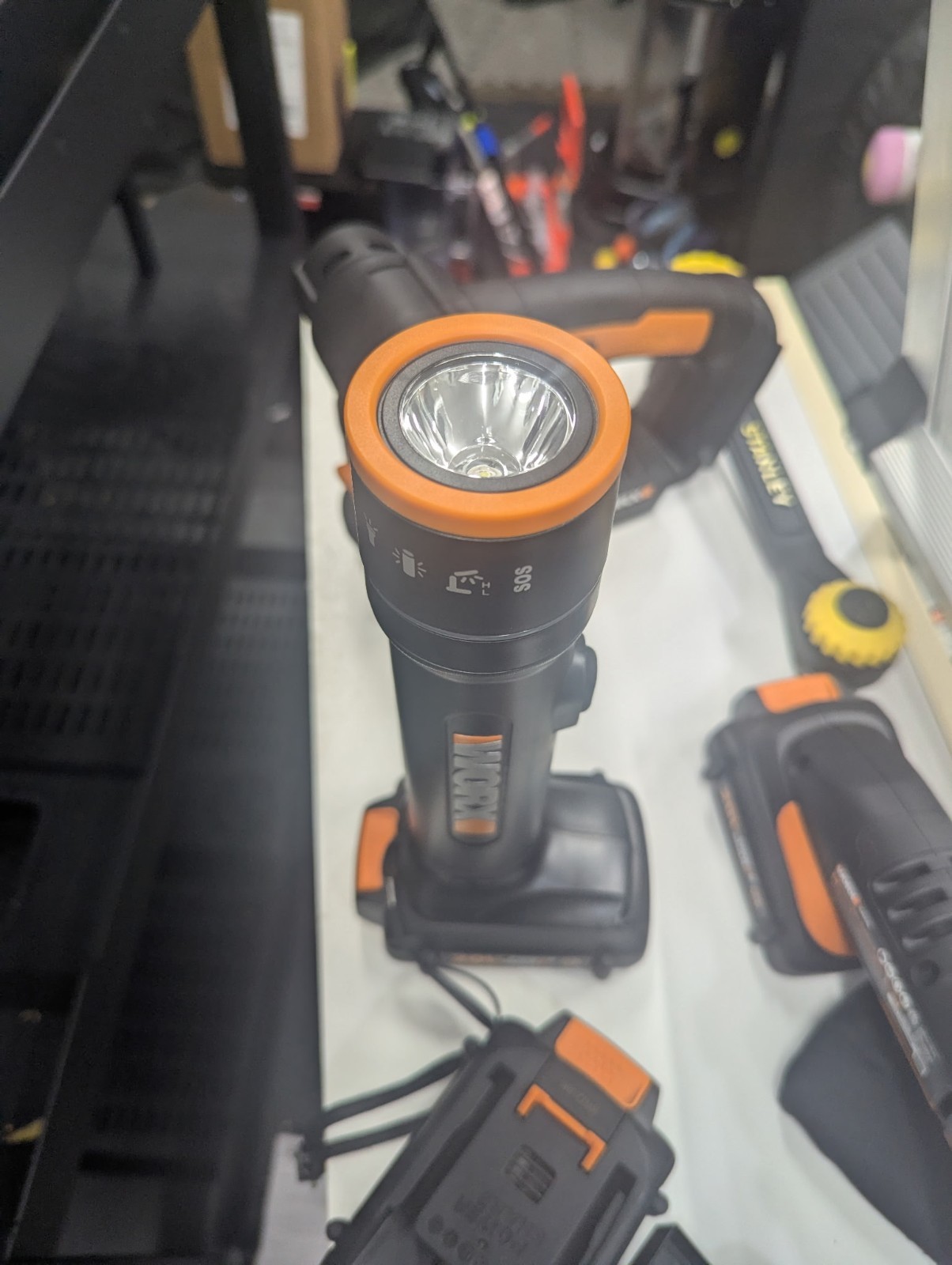 Worx 20V Power Share Multi-Function LED Flashlight