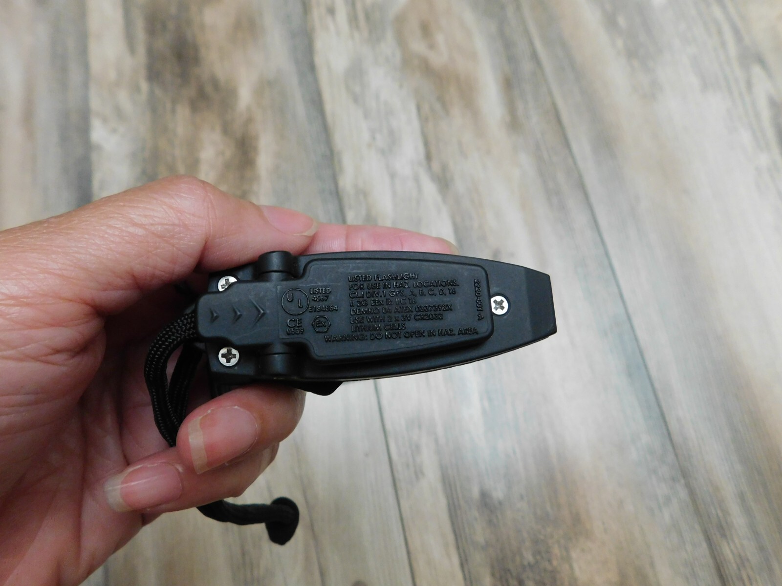 SCORPION LISTED FLASHLIGHT RED LIGHT FOR USE IN HAZ LOCATIONS