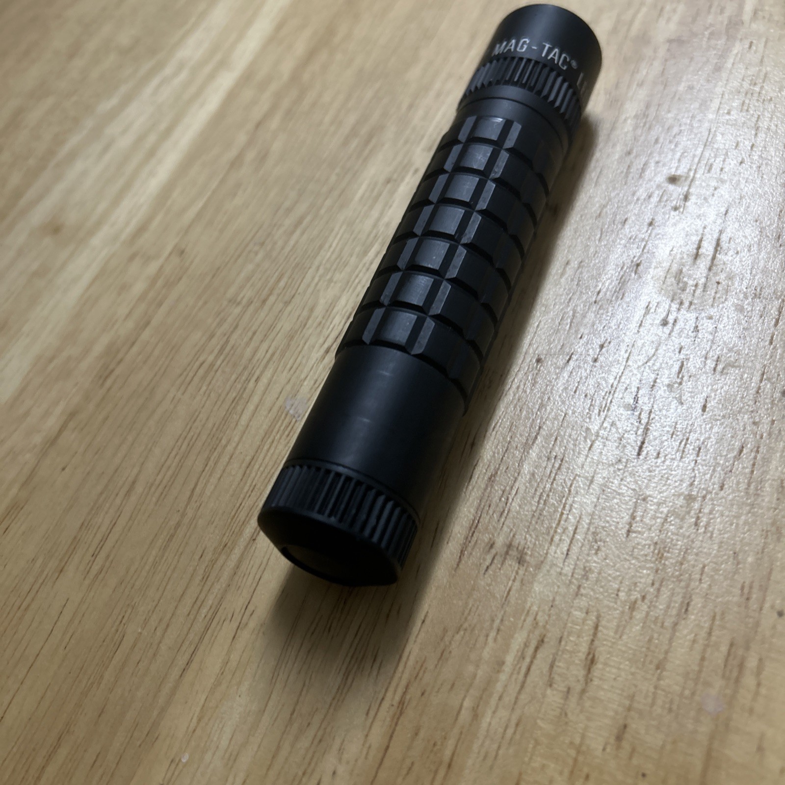 MagliteMAG-TAC LED 2-Cell CR123 Tactical Operations Flashlight Quick Click
