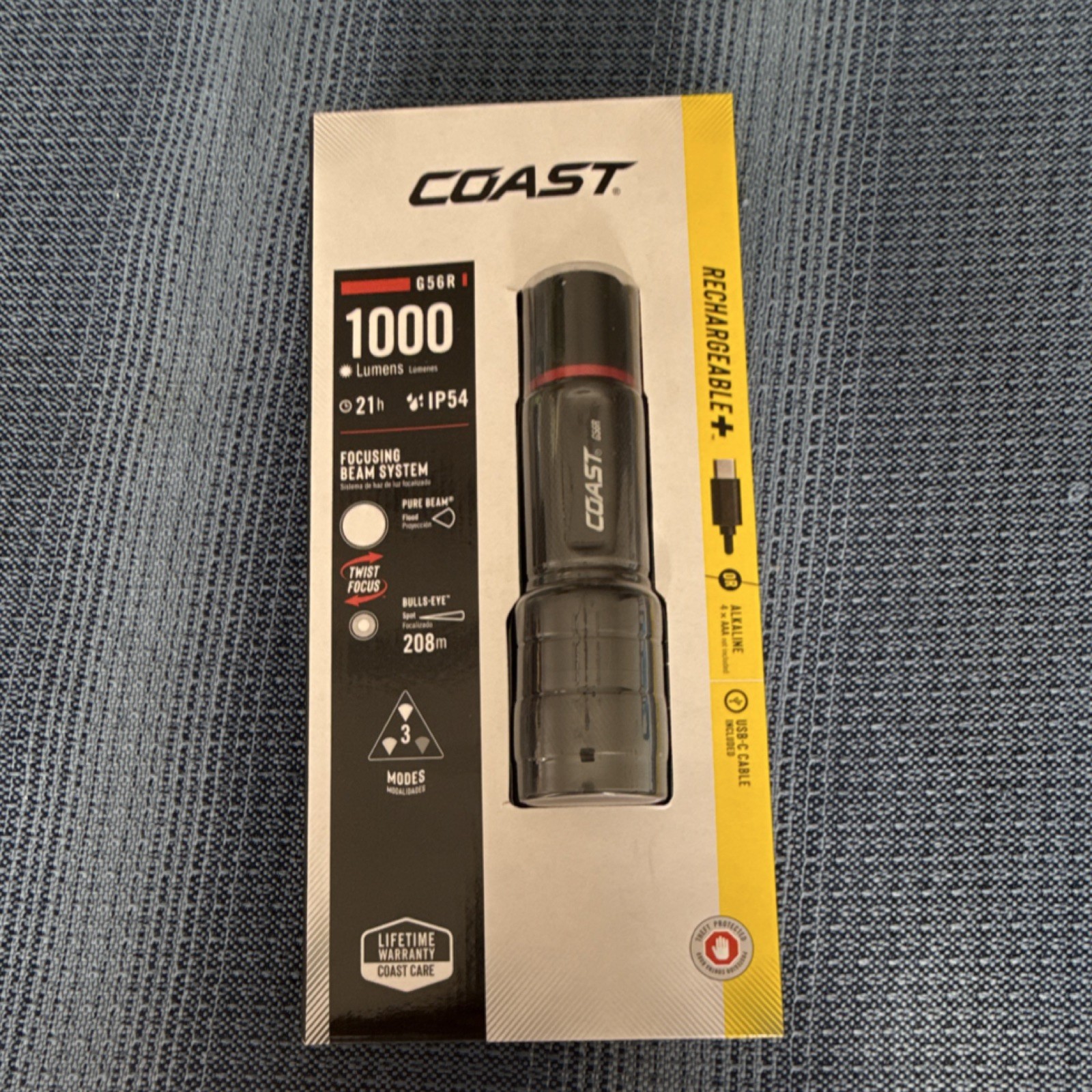 Coast G56R Rechargeable LED Flashlight 1000 Lumens IP54 Twist Focus 3 Modes 208m