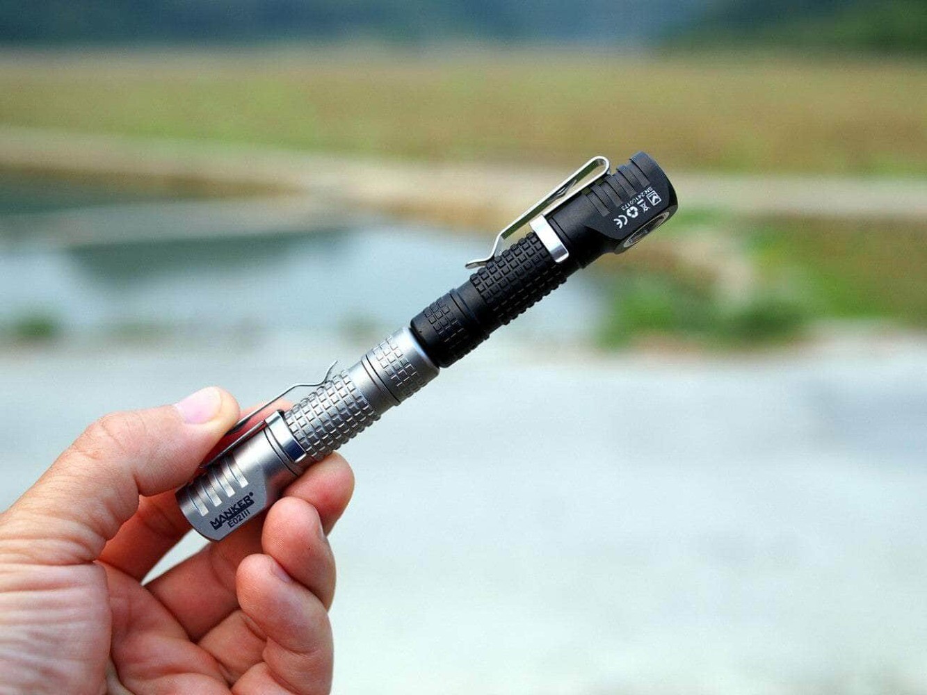 Manker E02 III AAA / 10440 Flashlight