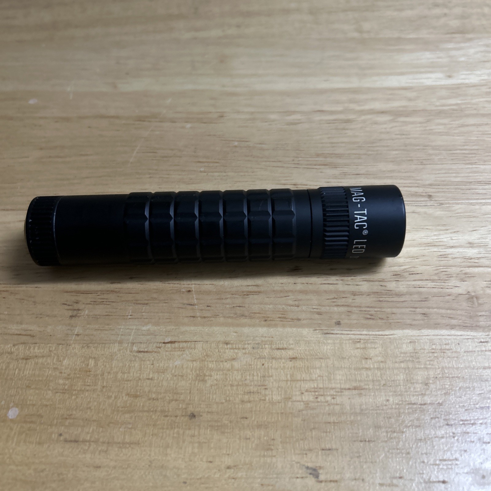 MagliteMAG-TAC LED 2-Cell CR123 Tactical Operations Flashlight Quick Click
