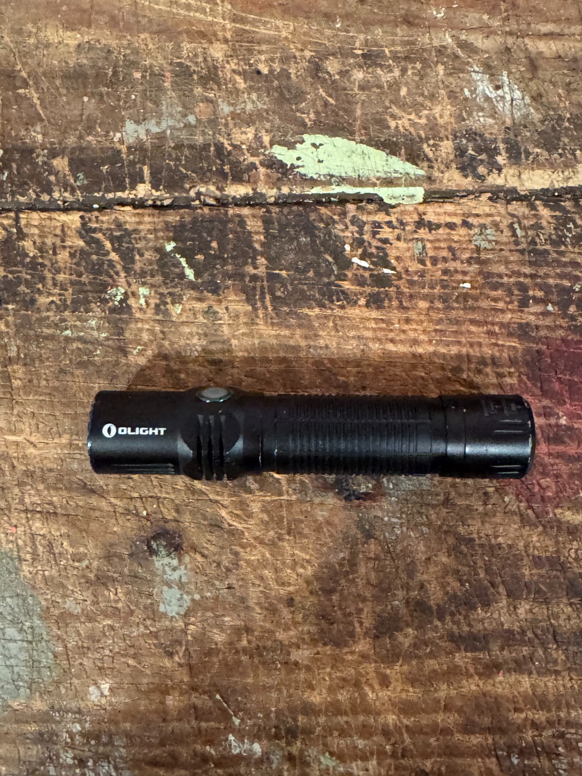 Olight M2R Warrior – used w/ signs of use *see description