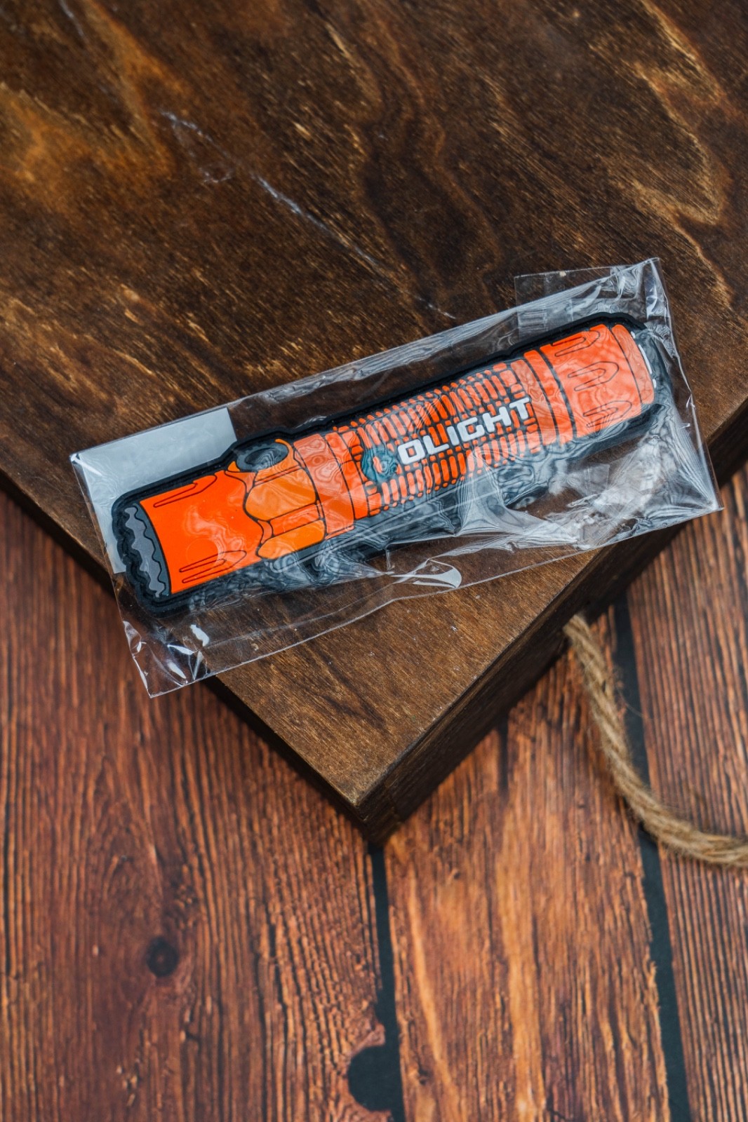 Olight Baton Turbo Orange & Oclip Orange Matching EDC Set + Patch