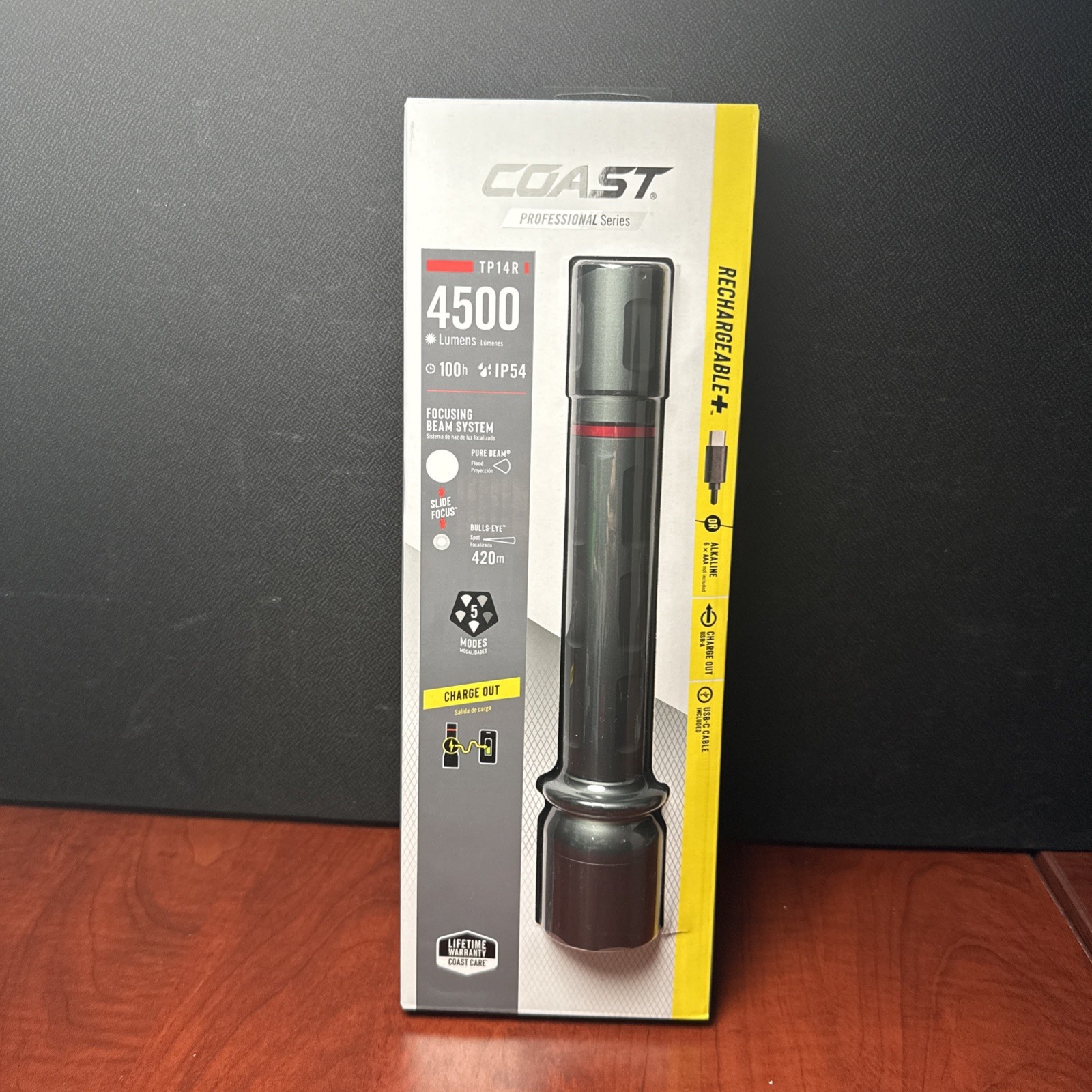 Coast Professional Series TP14R 4500 Lumen Focusing Beam Flashlight (0934) New