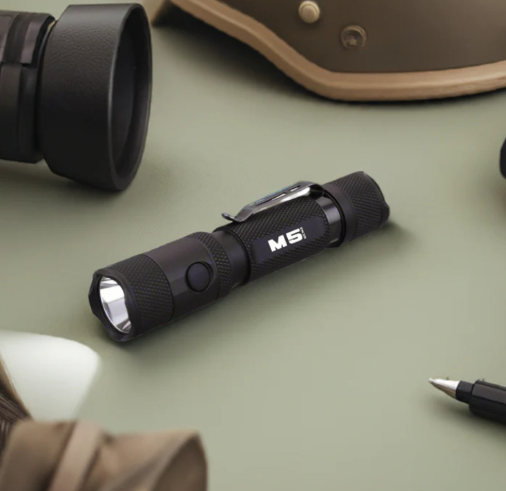 M5 Gen3 – 2,030 Lumen EDC High Power Flashlight