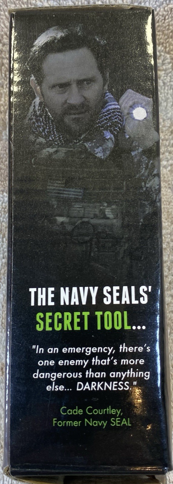 Seal Torch 2000 Lumen LED Tactical Flashlight With X2000 Zoom Submersible Black