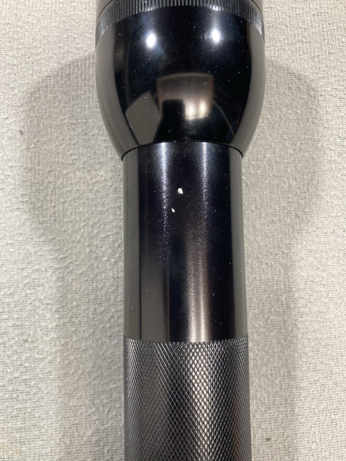 Mag Instrument Mag-Lite Maglite Flashlight SN D2036785768 2 D Batteries 10″