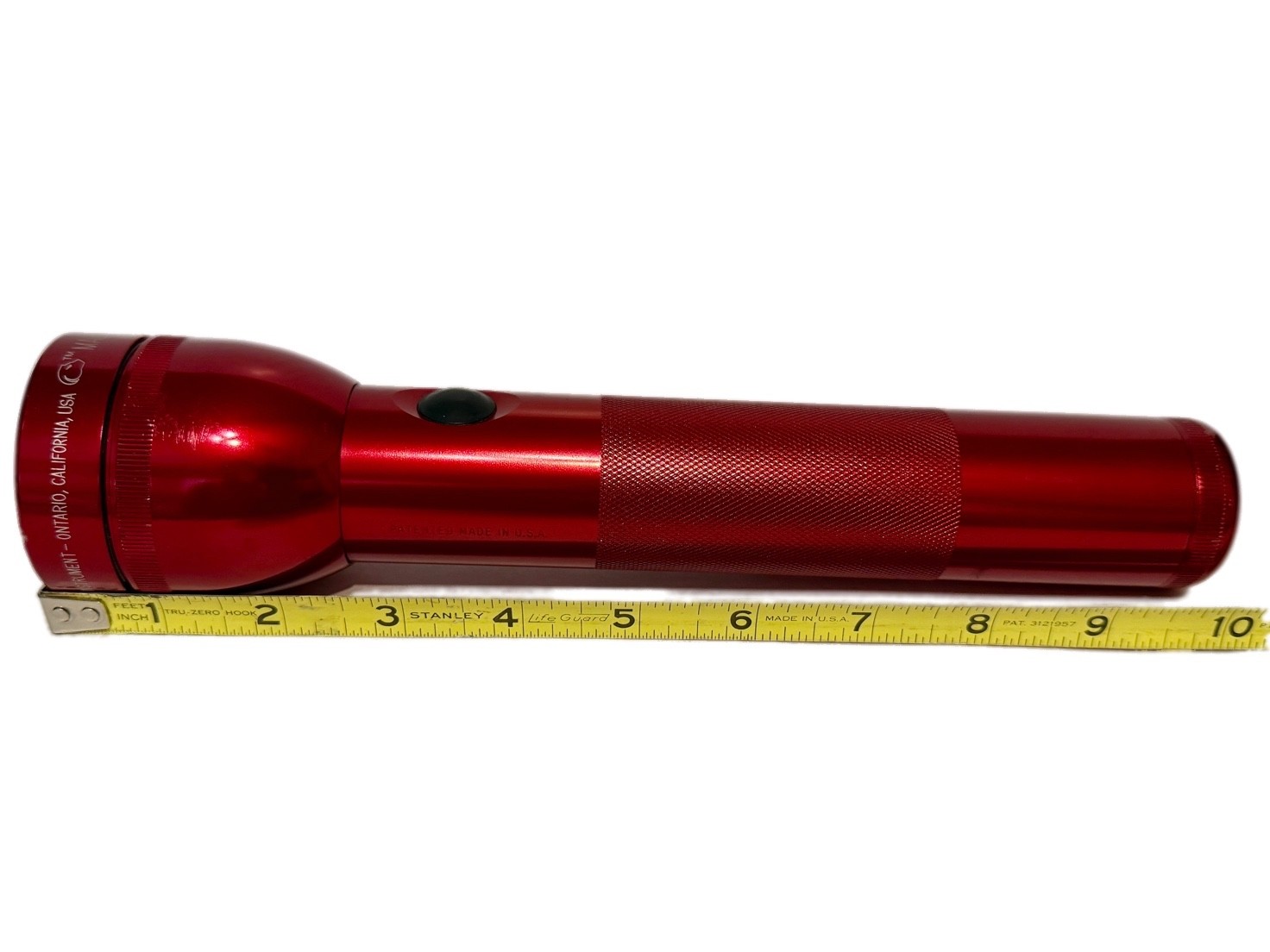 Mag-Lite Red Anodized Aluminum Flashlight 2D Cell Incandescent Made in USA