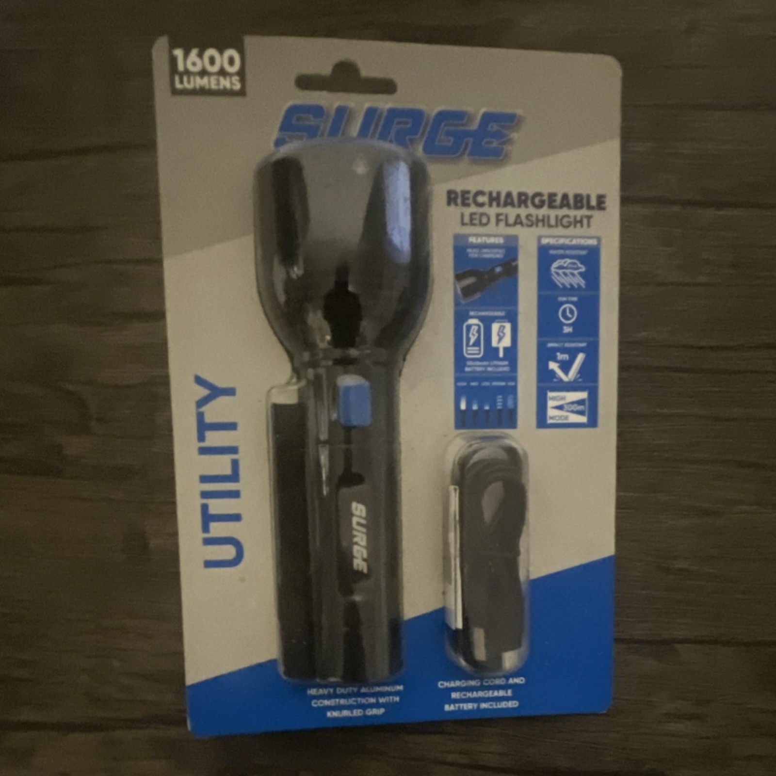 Surge Rechargeable LED Flashlight 1600 Lumens 18650 IP64 USB Type-C