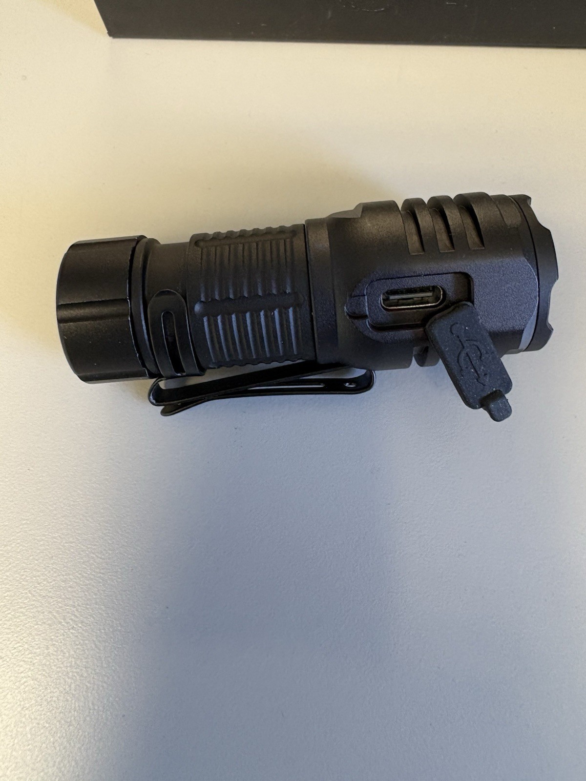 Lone Survivalist Bullet Mini Flashlight 1200 Lumens Black Brand New boxed
