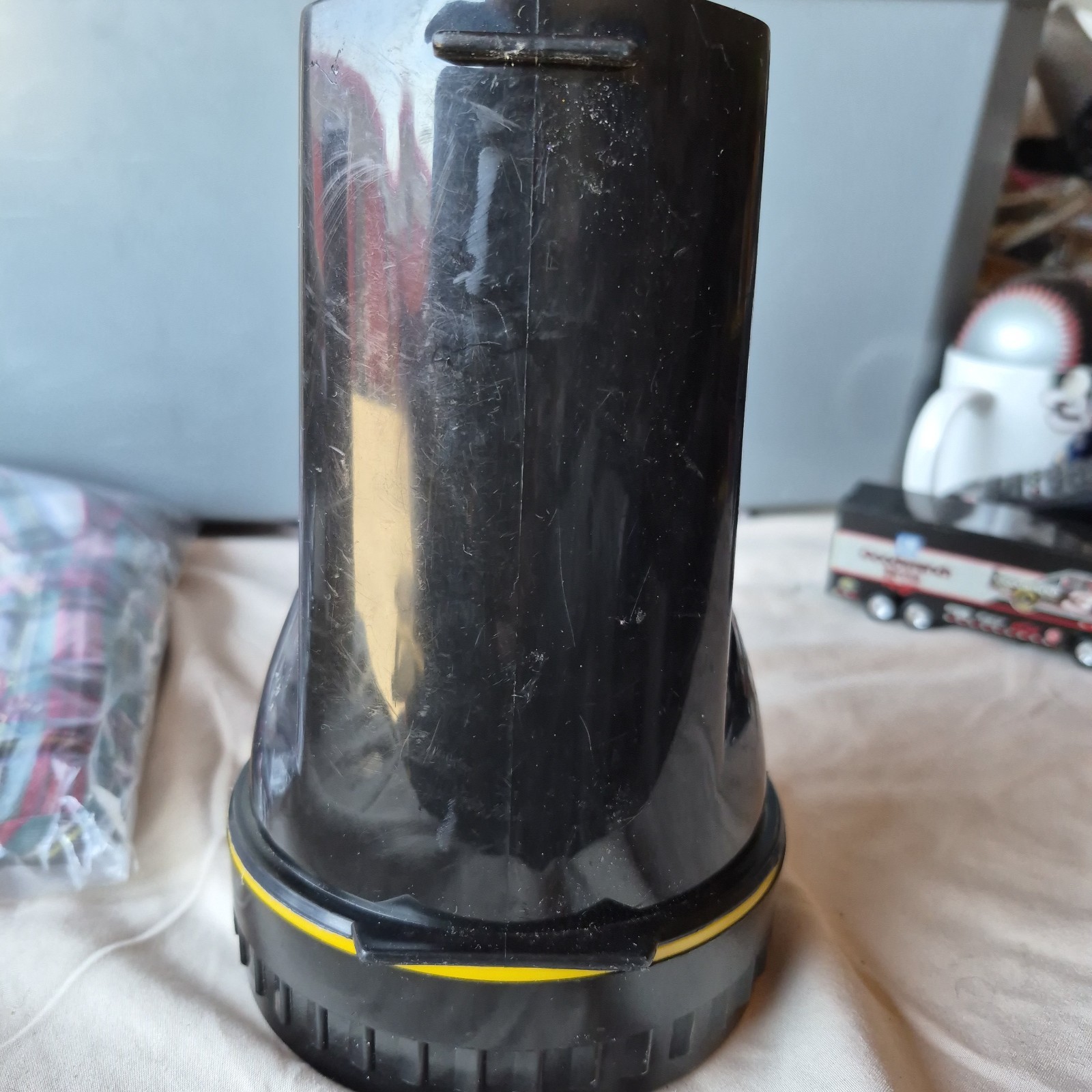Vintage big Energizer 6 Volt Flashlight With Wrist Strap Battery NOT Included
