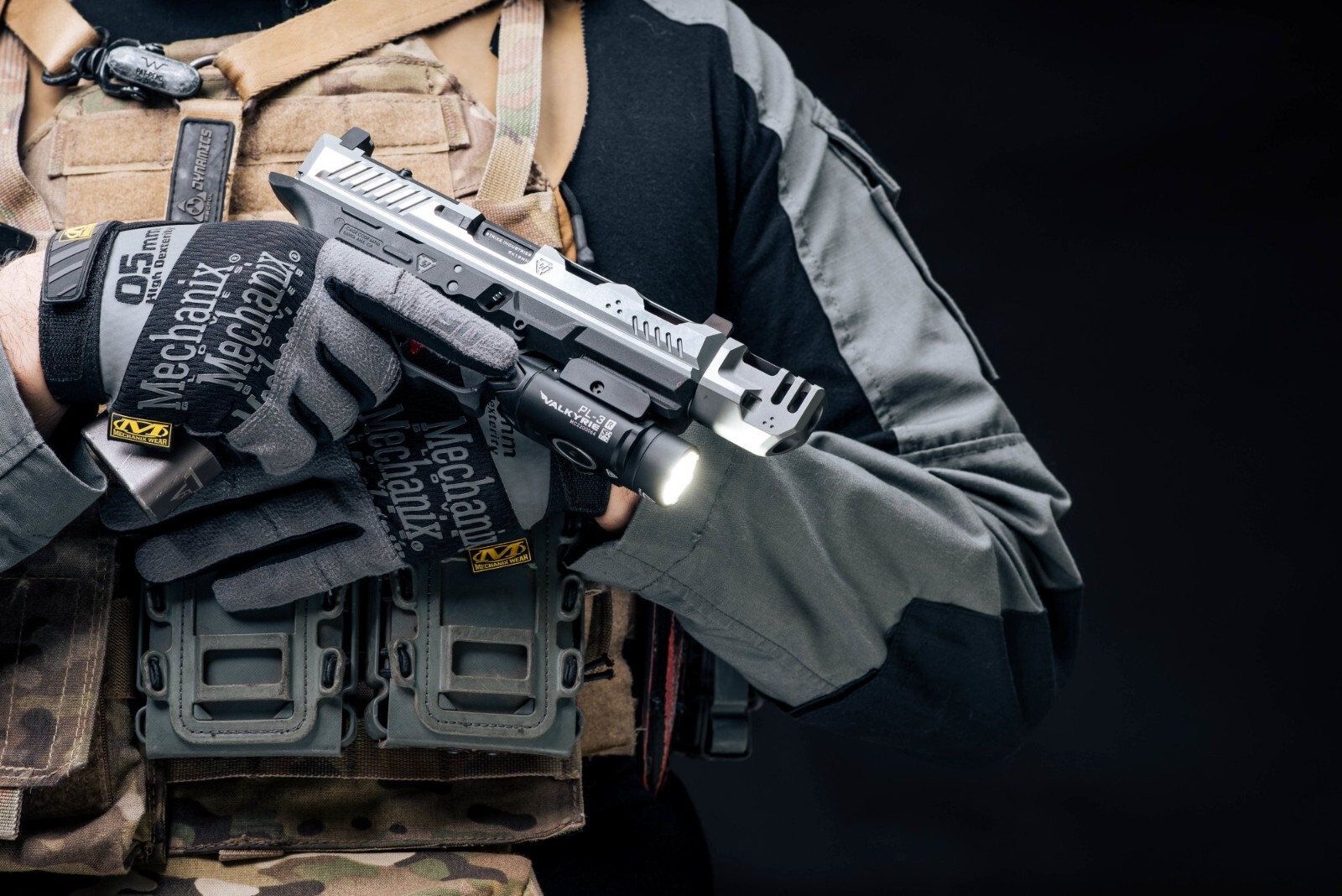 Olight PL-3R Valkyrie Rechargeable Tactical Light, Black, 1500 Lumens